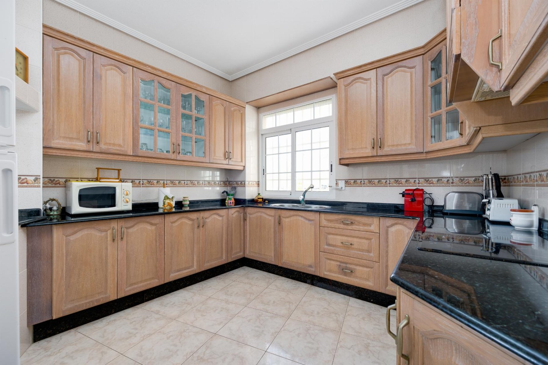 Resale - Apartment -
Torrevieja - Playa del Acequión