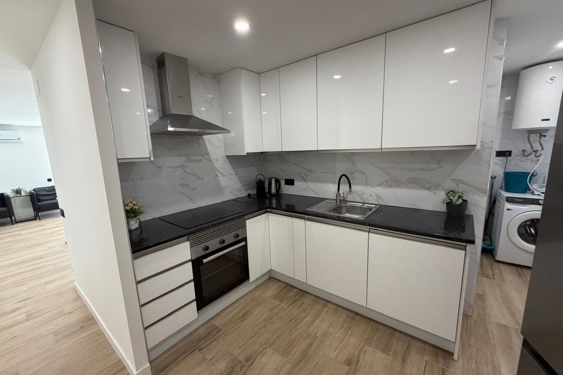 Resale - Apartment -
Torrevieja - Playa del Acequión