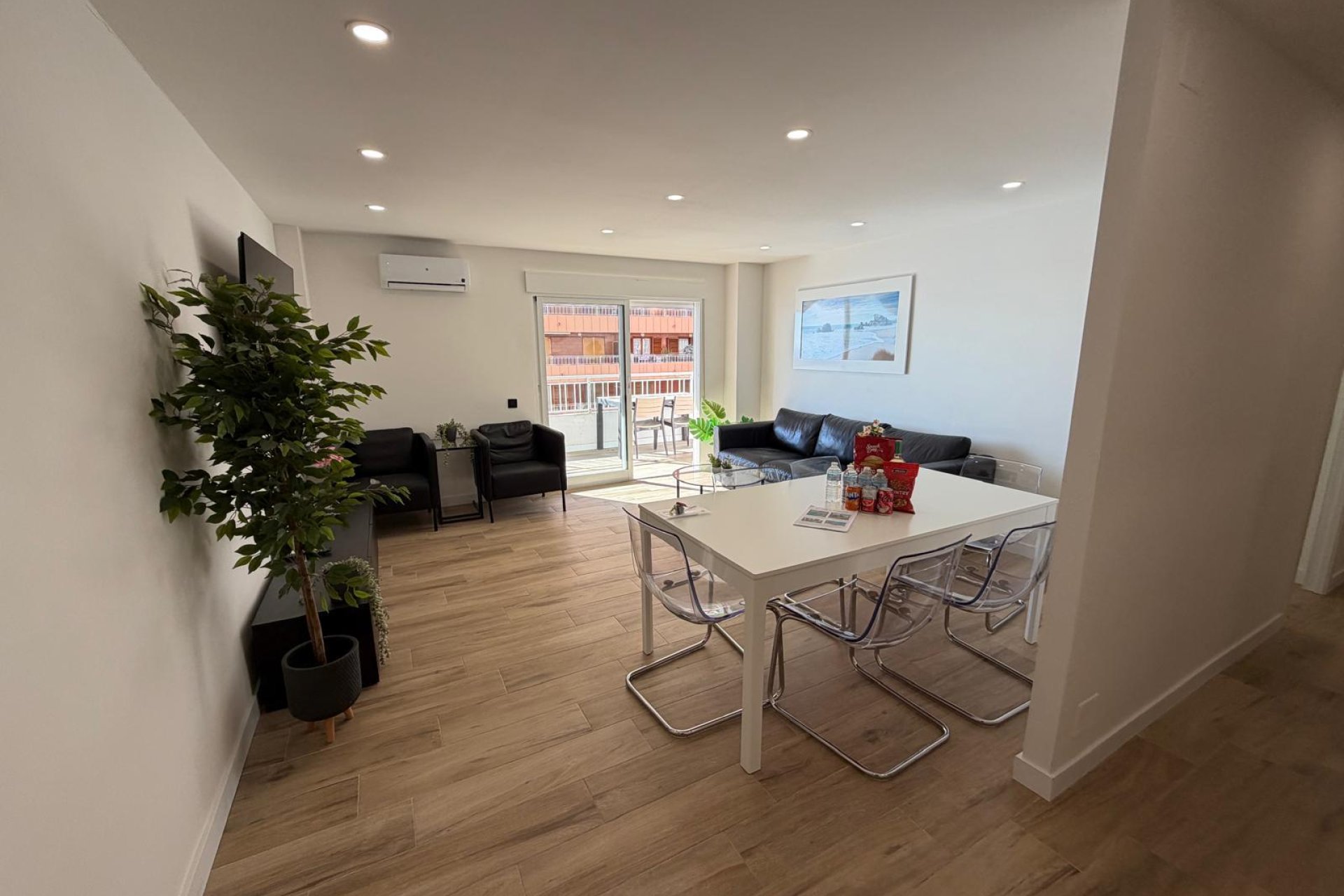 Resale - Apartment -
Torrevieja - Playa del Acequión