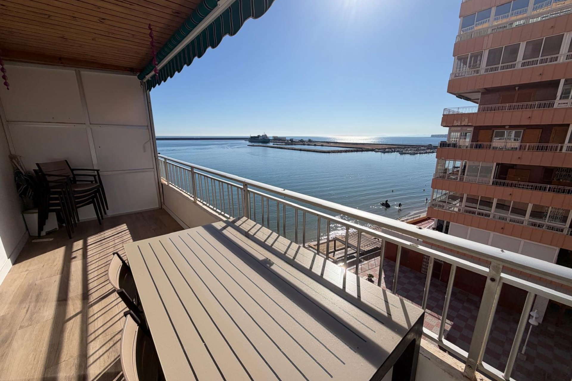 Resale - Apartment -
Torrevieja - Playa del Acequión
