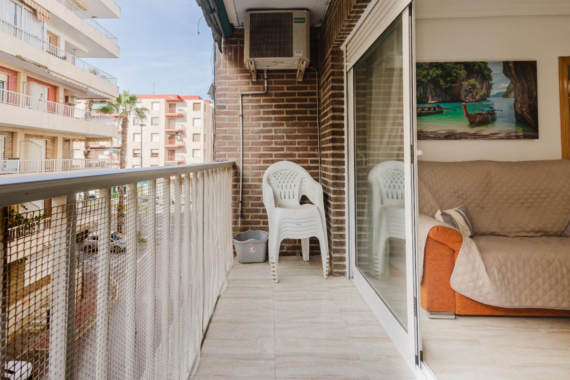 Resale - Apartment -
Torrevieja - Playa del Acequión