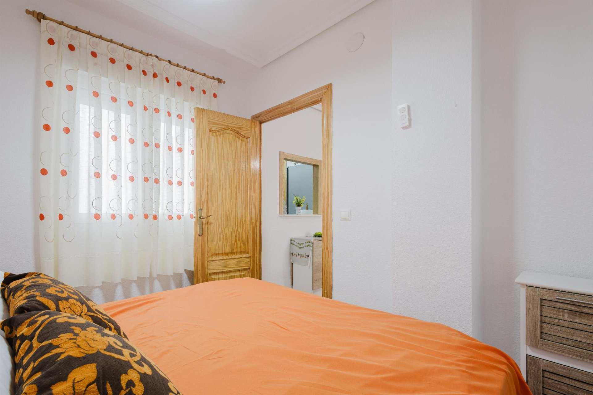Resale - Apartment -
Torrevieja - Playa del Acequión