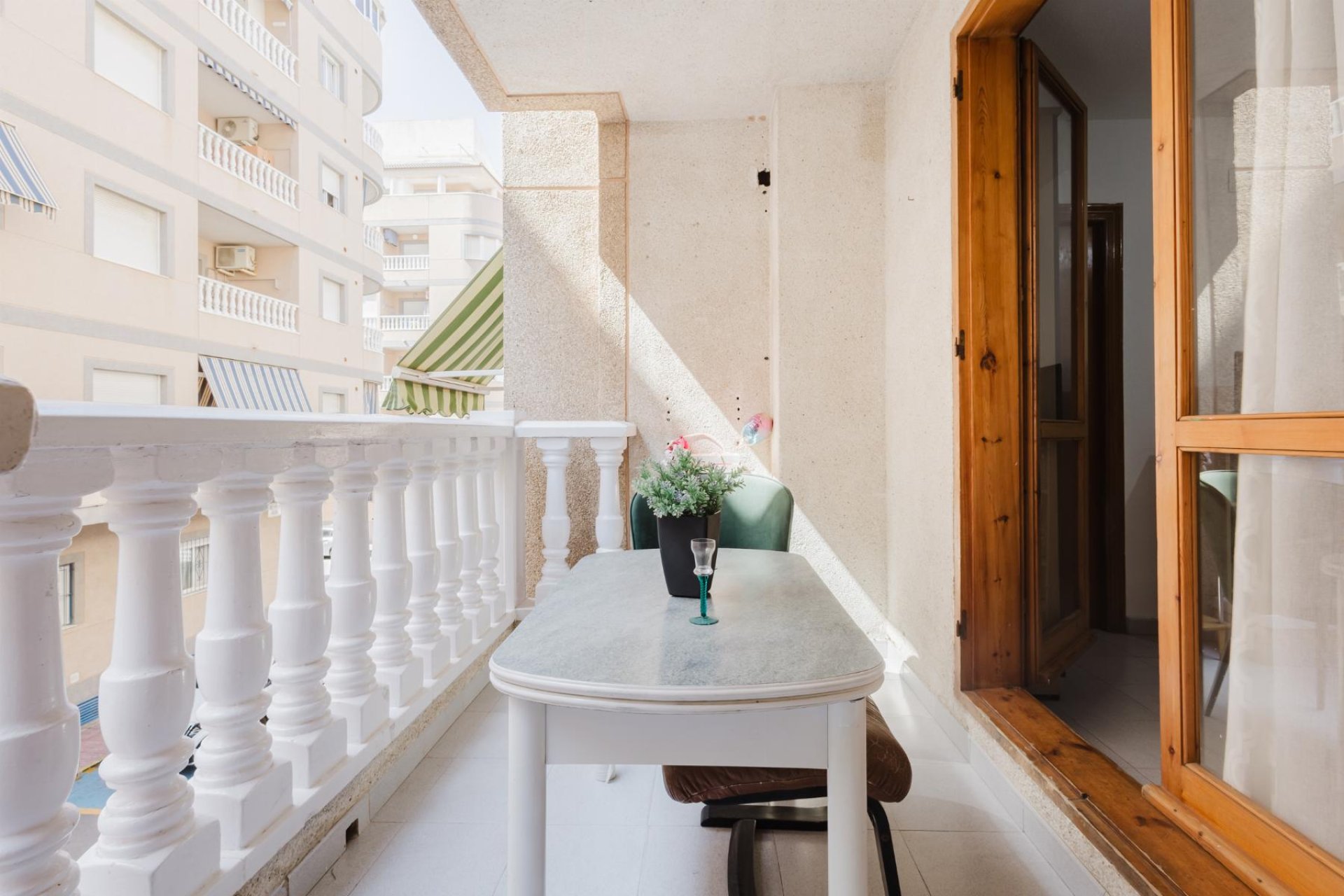 Resale - Apartment -
Torrevieja - Playa del Acequión