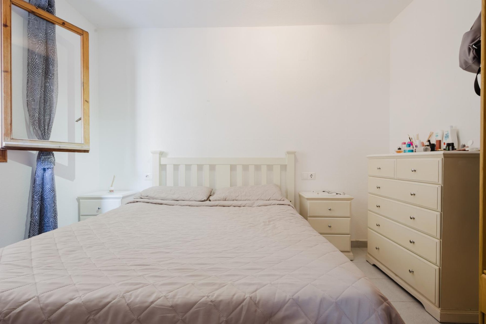 Resale - Apartment -
Torrevieja - Playa del Acequión