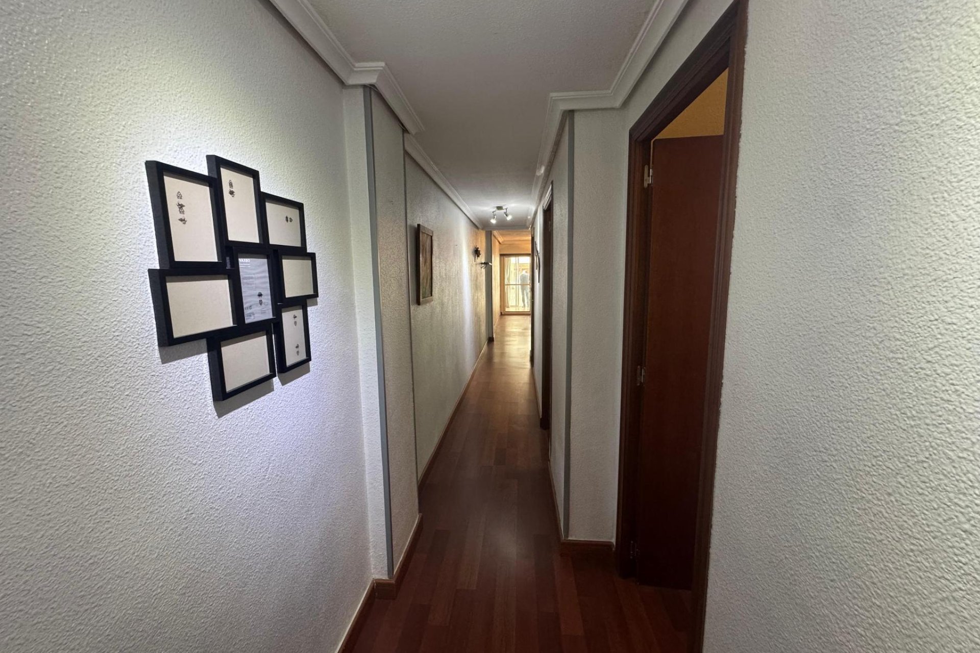 Resale - Apartment -
Torrevieja - Playa del Acequión