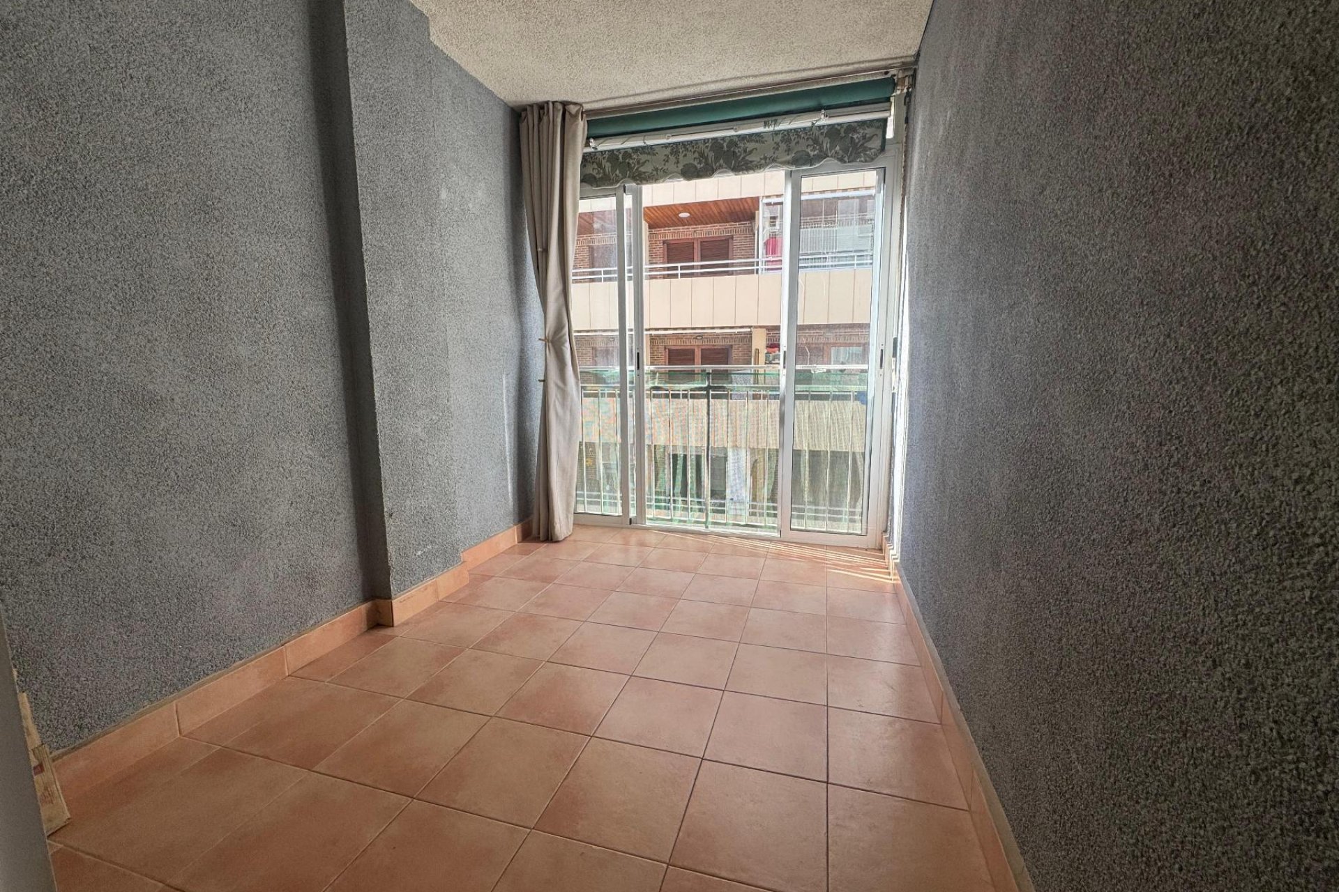 Resale - Apartment -
Torrevieja - Playa del Acequión