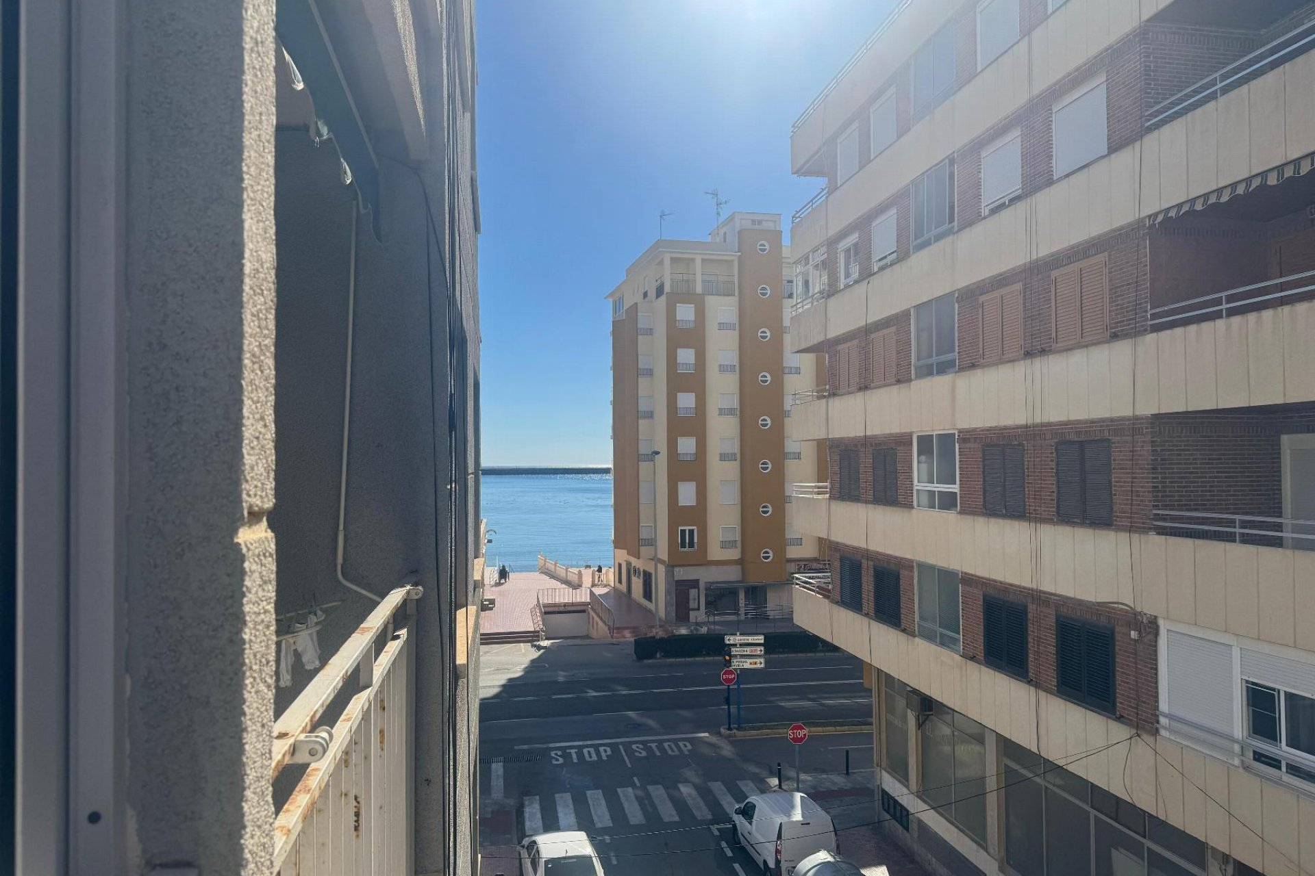 Resale - Apartment -
Torrevieja - Playa del Acequión