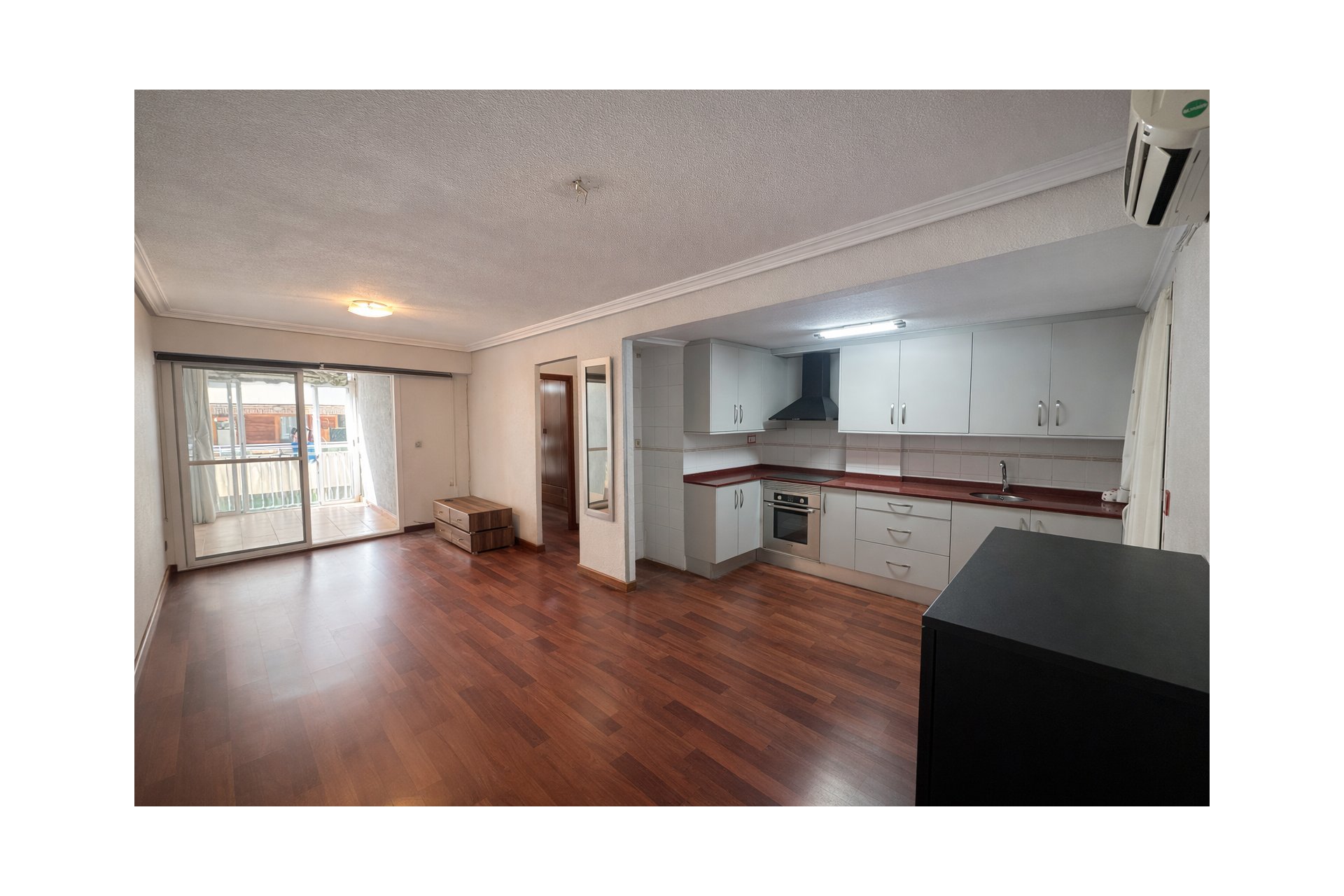 Resale - Apartment -
Torrevieja - Playa del Acequión
