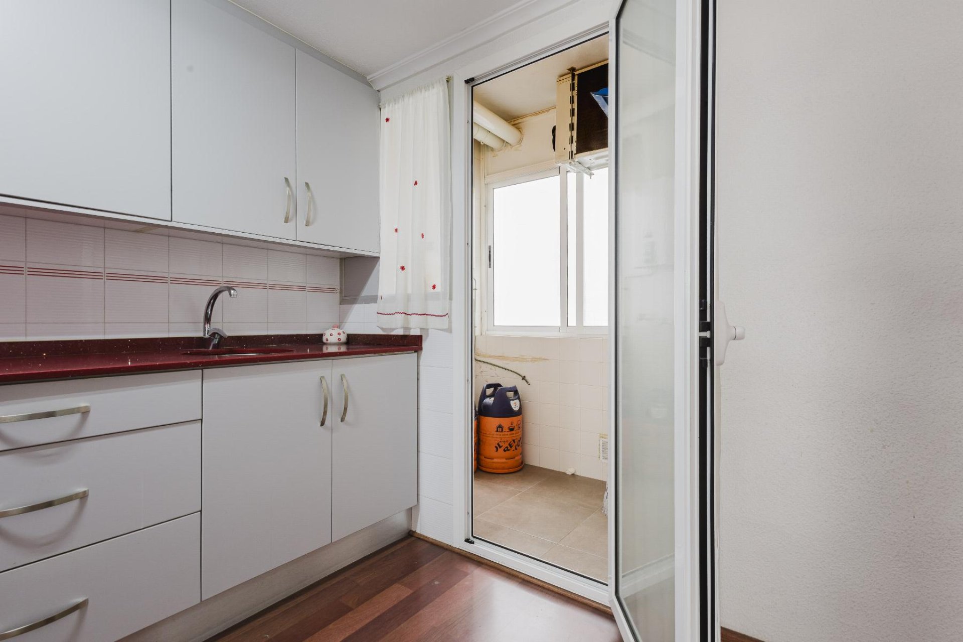 Resale - Apartment -
Torrevieja - Playa del Acequión