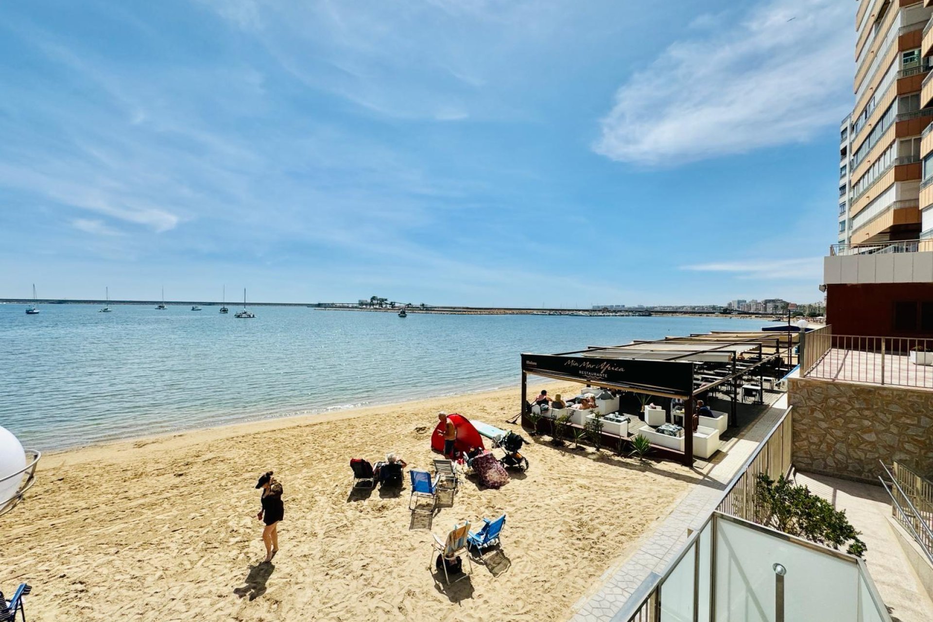 Resale - Apartment -
Torrevieja - Playa del Acequión