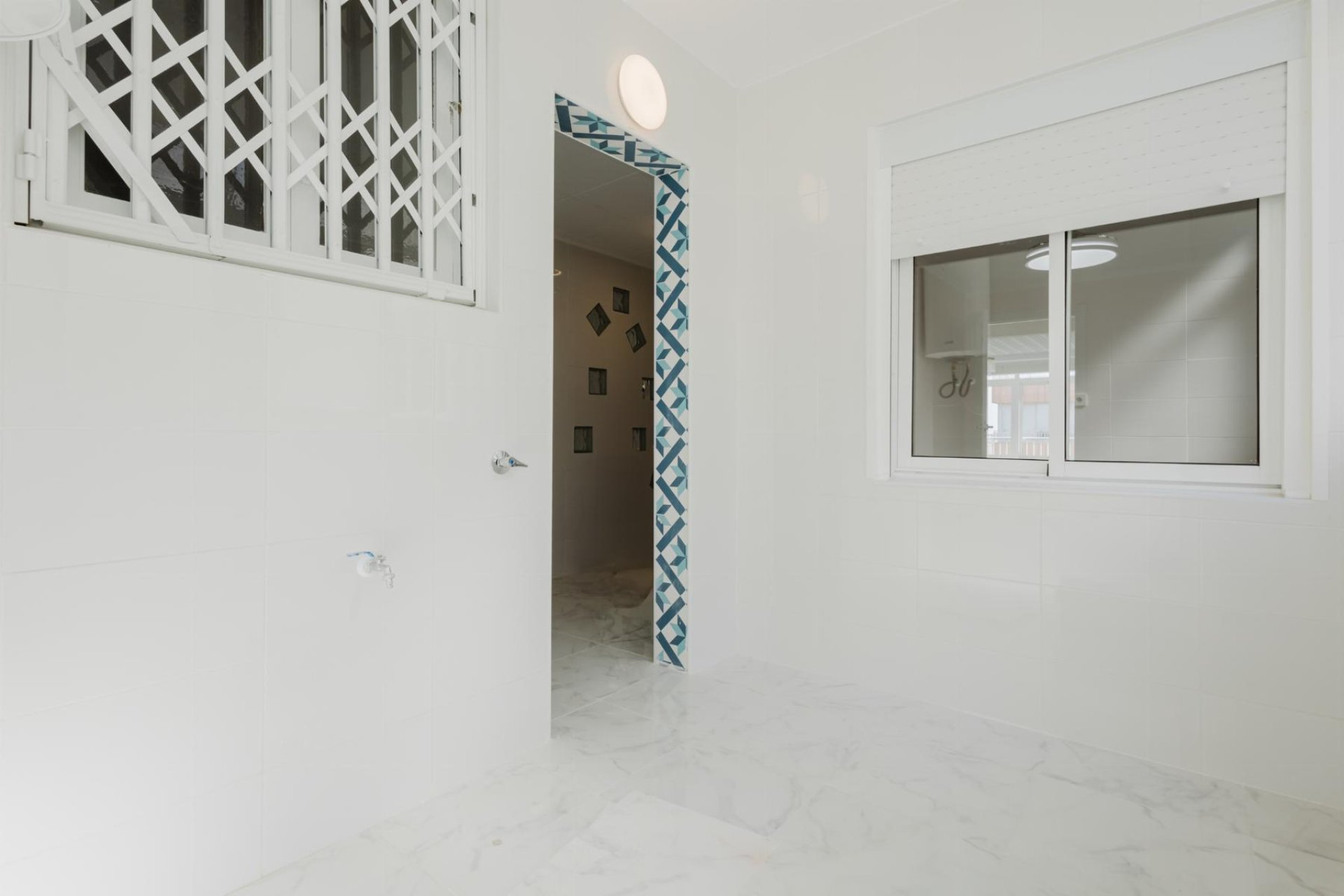 Resale - Apartment -
Torrevieja - Playa del Acequión