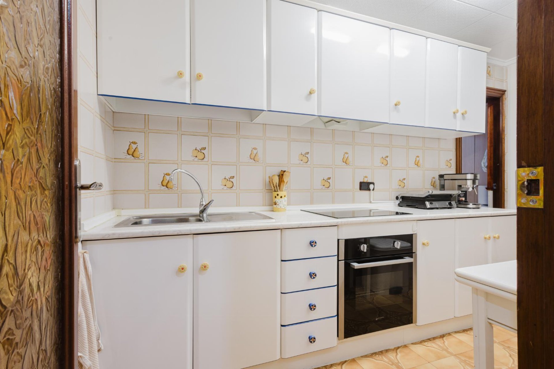 Resale - Apartment -
Torrevieja - Playa del Acequión