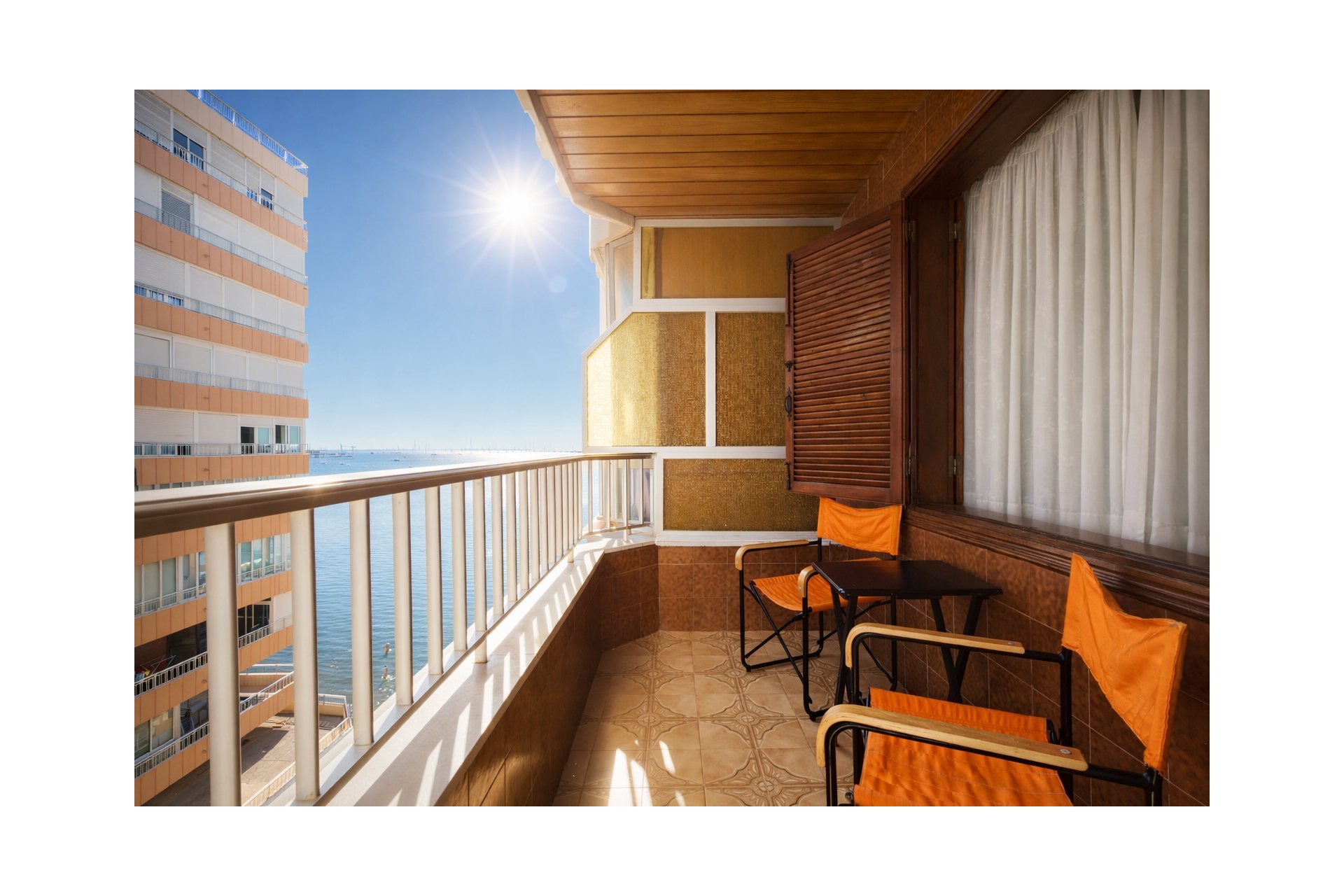 Resale - Apartment -
Torrevieja - Playa del Acequión