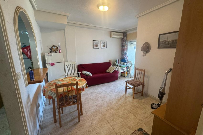 Resale - Apartment -
Torrevieja - Playa del Acequión