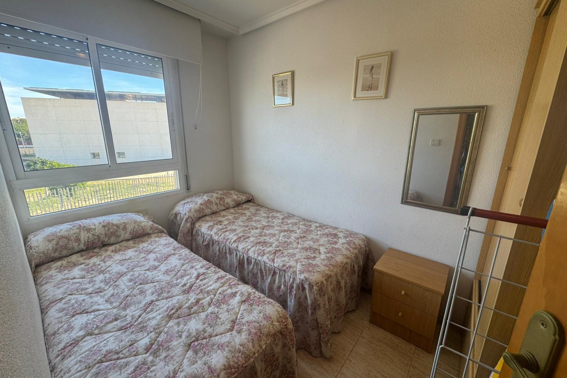 Resale - Apartment -
Torrevieja - Playa del Acequión