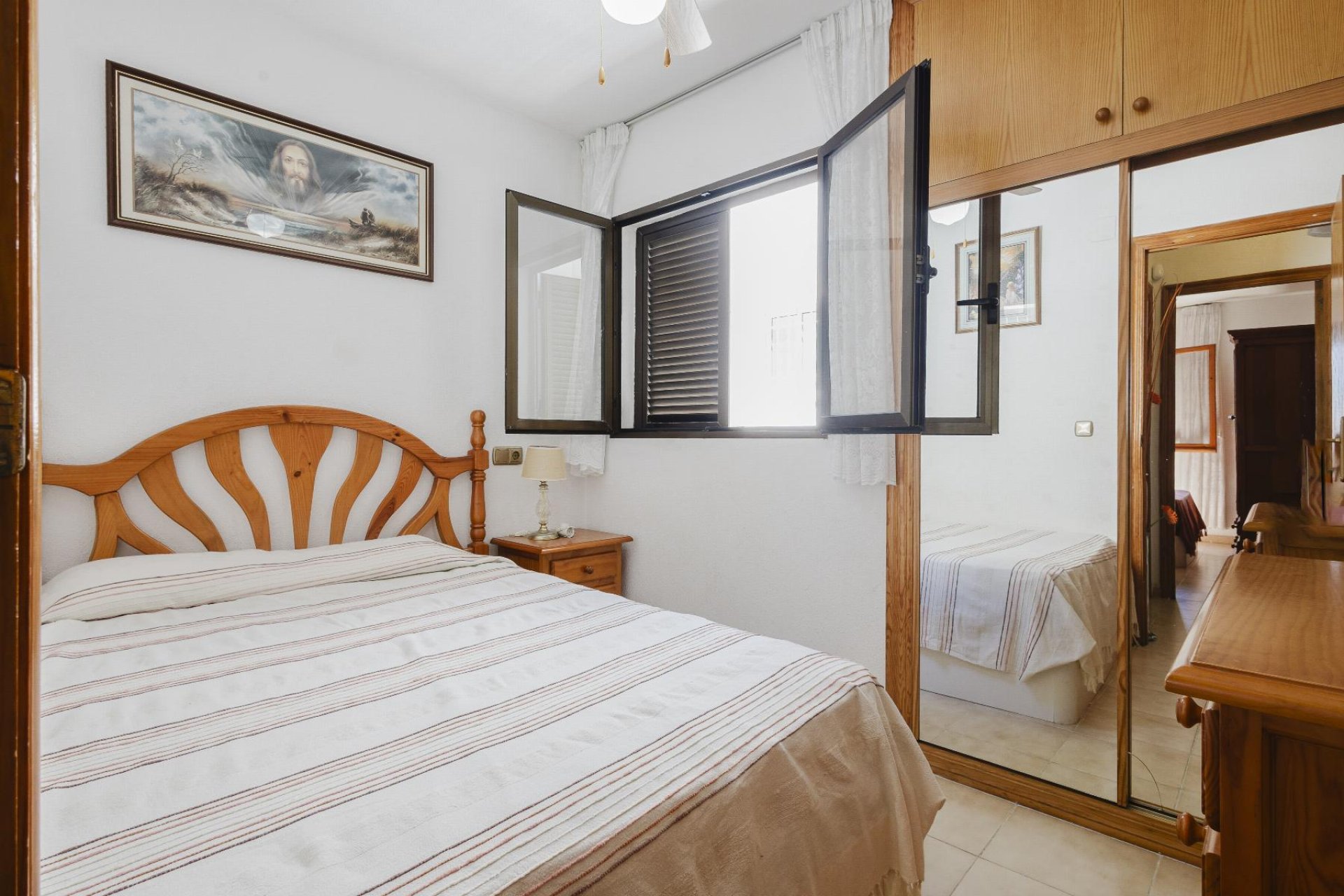 Resale - Apartment -
Torrevieja - Playa del Acequión