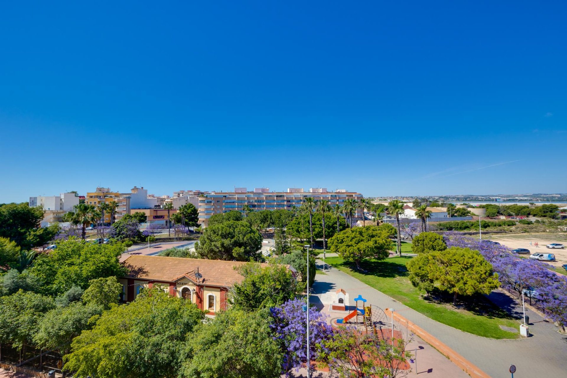 Resale - Apartment -
Torrevieja - Playa del Acequión