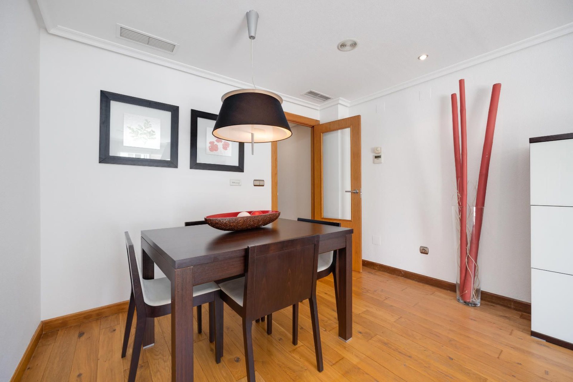 Resale - Apartment -
Torrevieja - Playa del Acequión