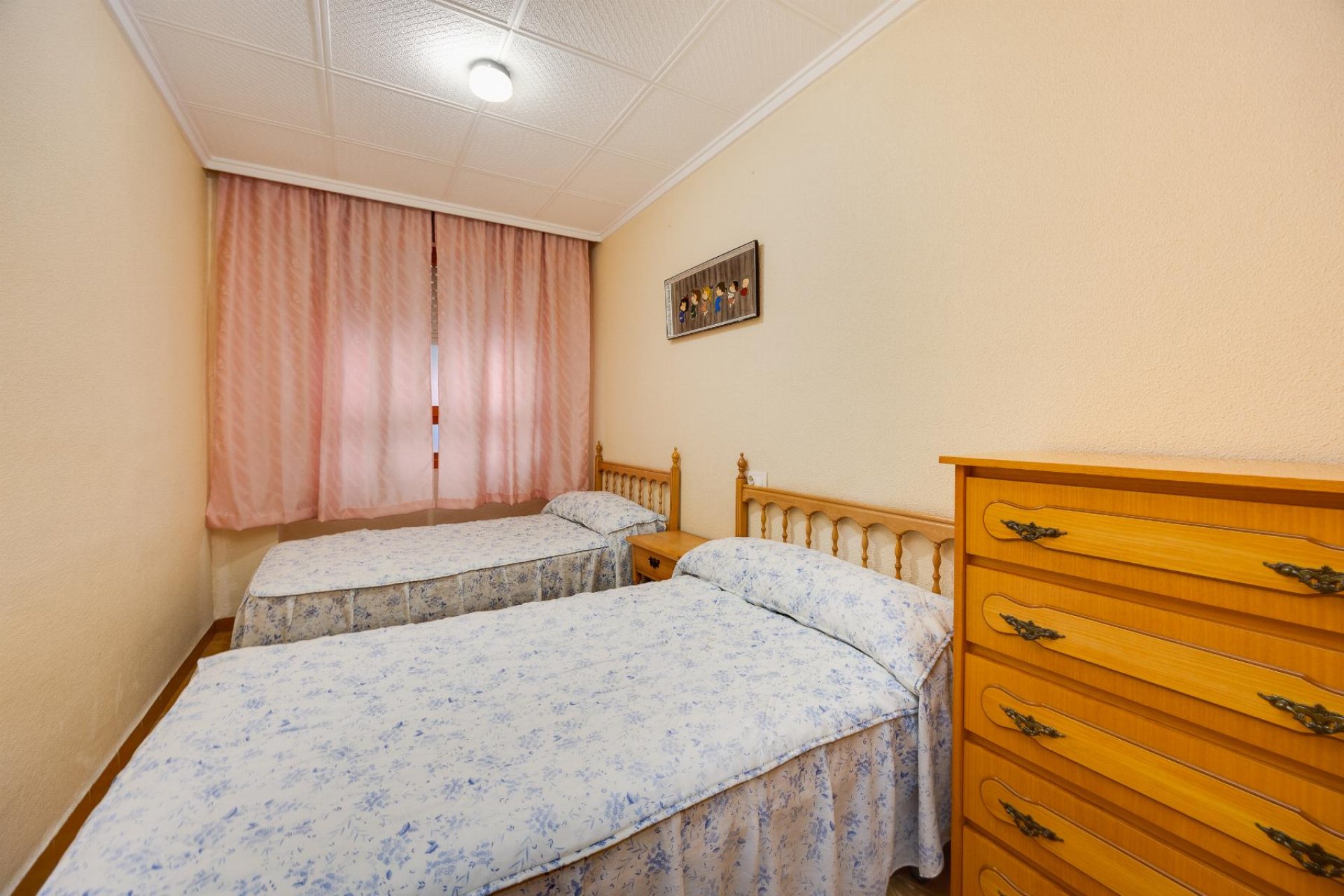 Resale - Apartment -
Torrevieja - Playa del Acequión