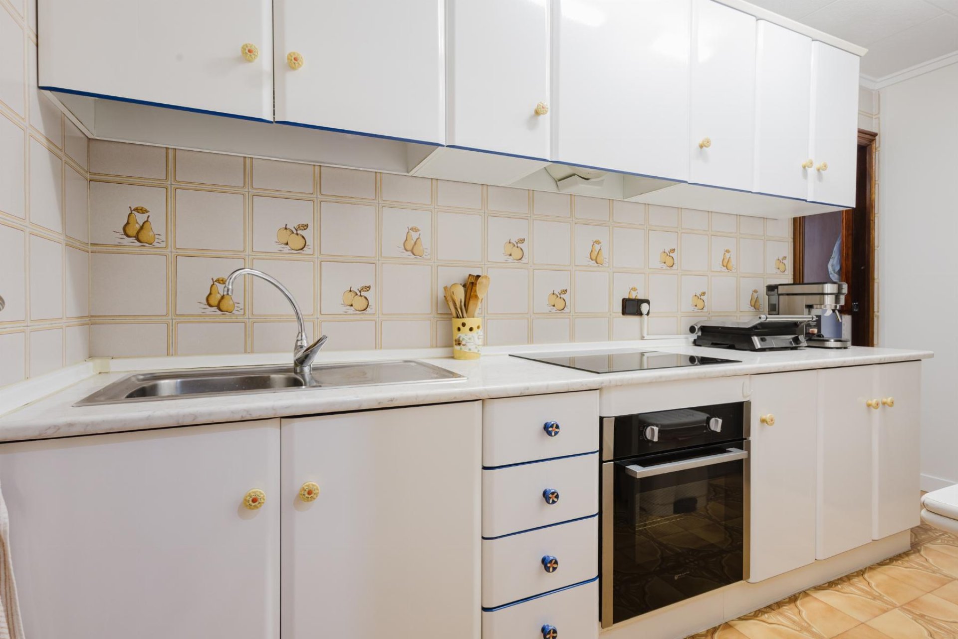 Resale - Apartment -
Torrevieja - Playa del Acequión