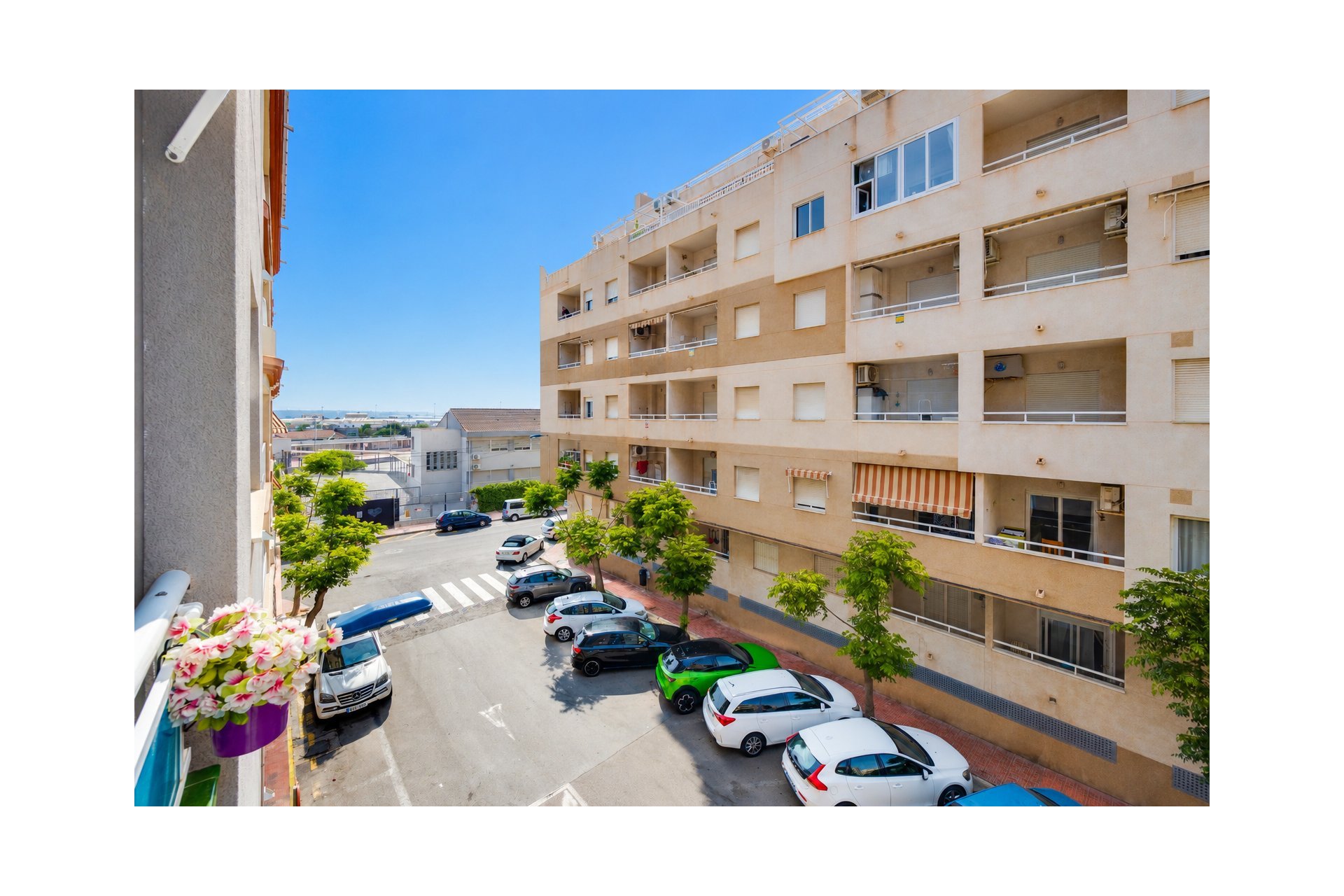 Resale - Apartment -
Torrevieja - Playa del Acequión