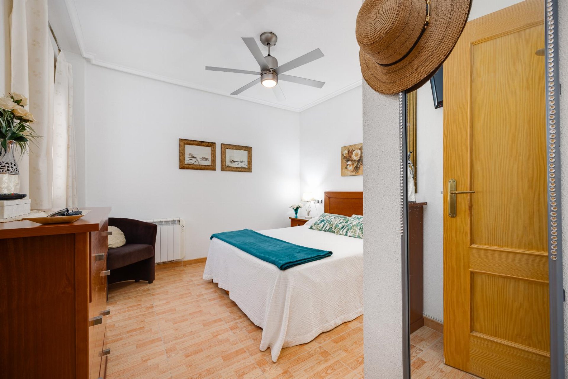 Resale - Apartment -
Torrevieja - Playa del Acequión