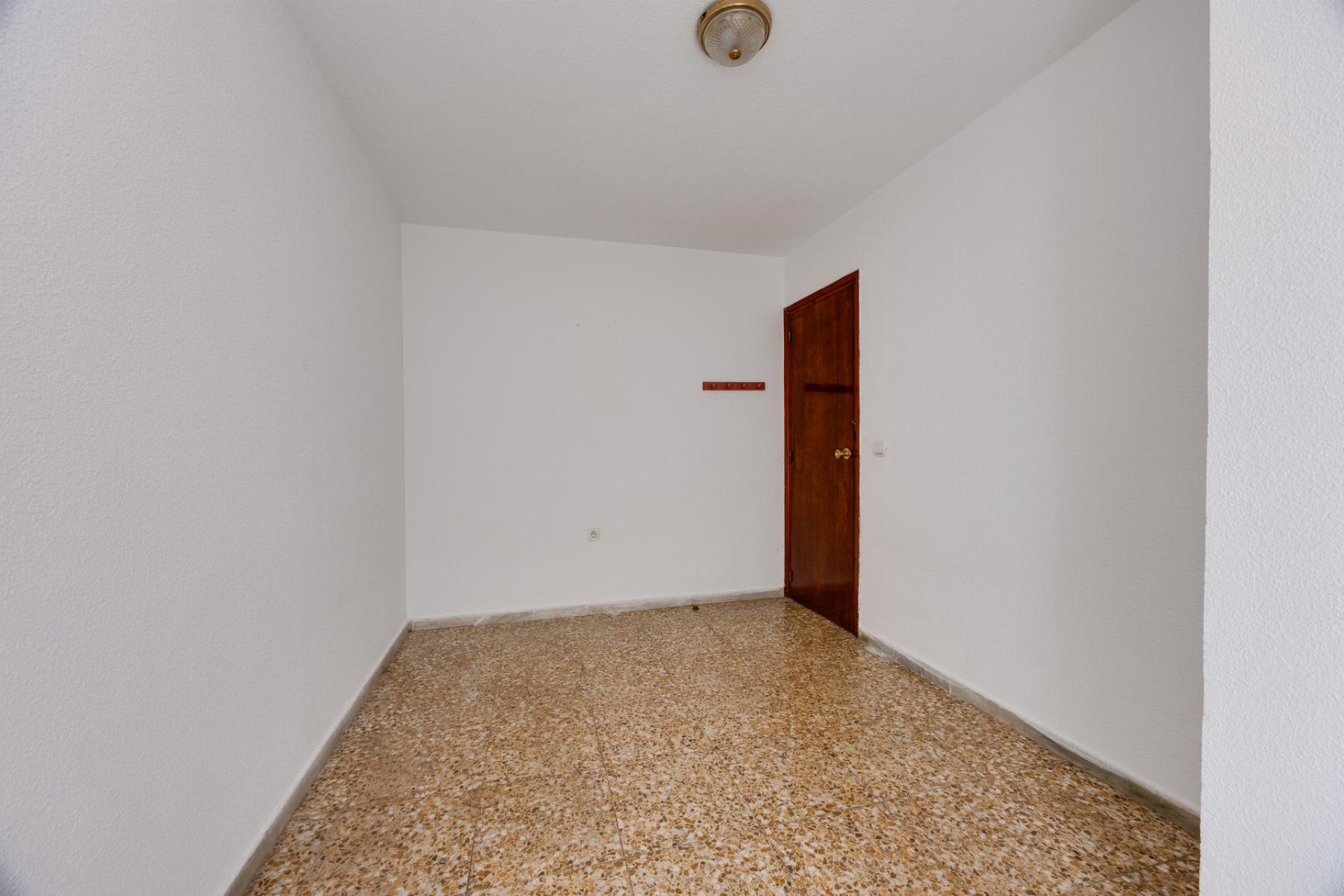 Resale - Apartment -
Torrevieja - Playa del Acequión