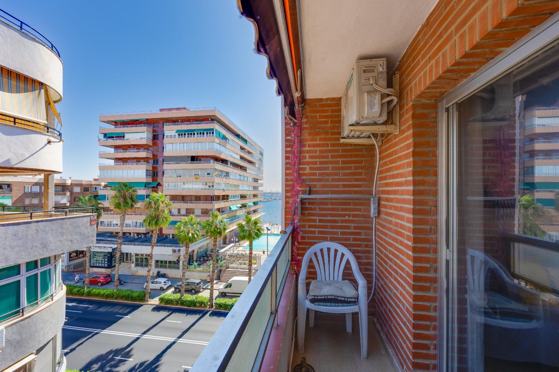 Resale - Apartment -
Torrevieja - Playa del Acequión