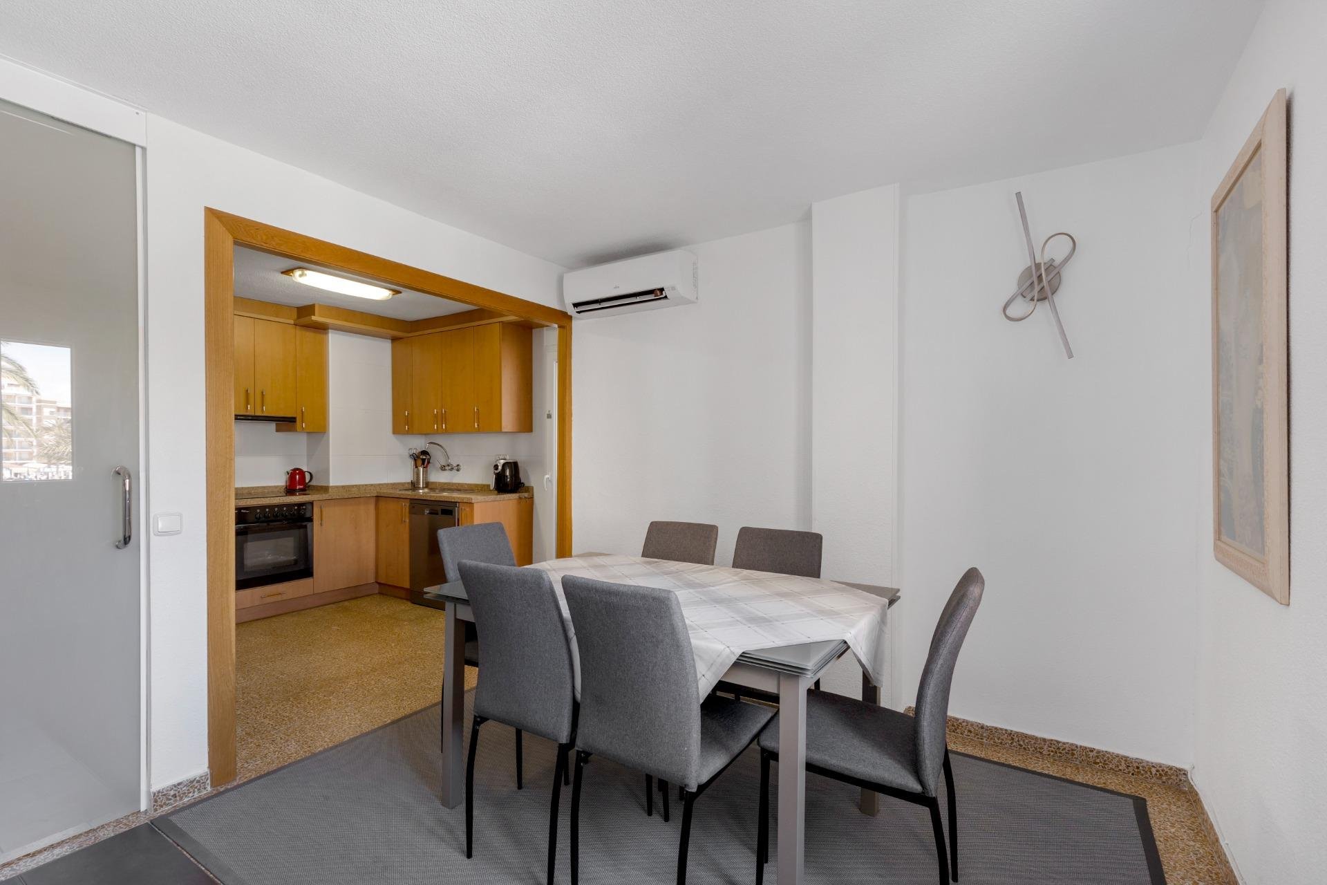 Resale - Apartment -
Torrevieja - Playa del Cura
