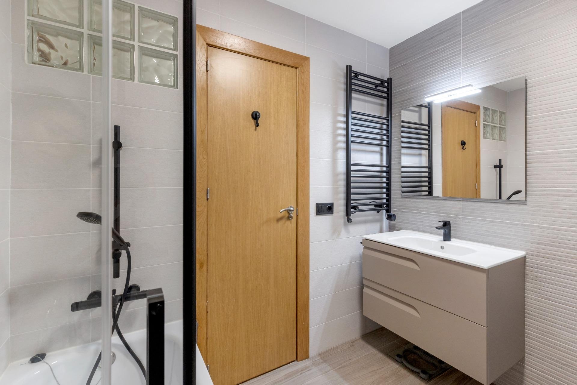 Resale - Apartment -
Torrevieja - Playa del Cura