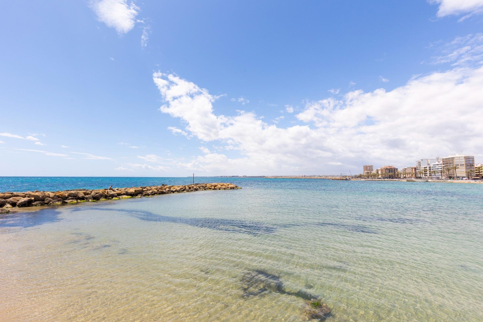 Resale - Apartment -
Torrevieja - Playa del Cura