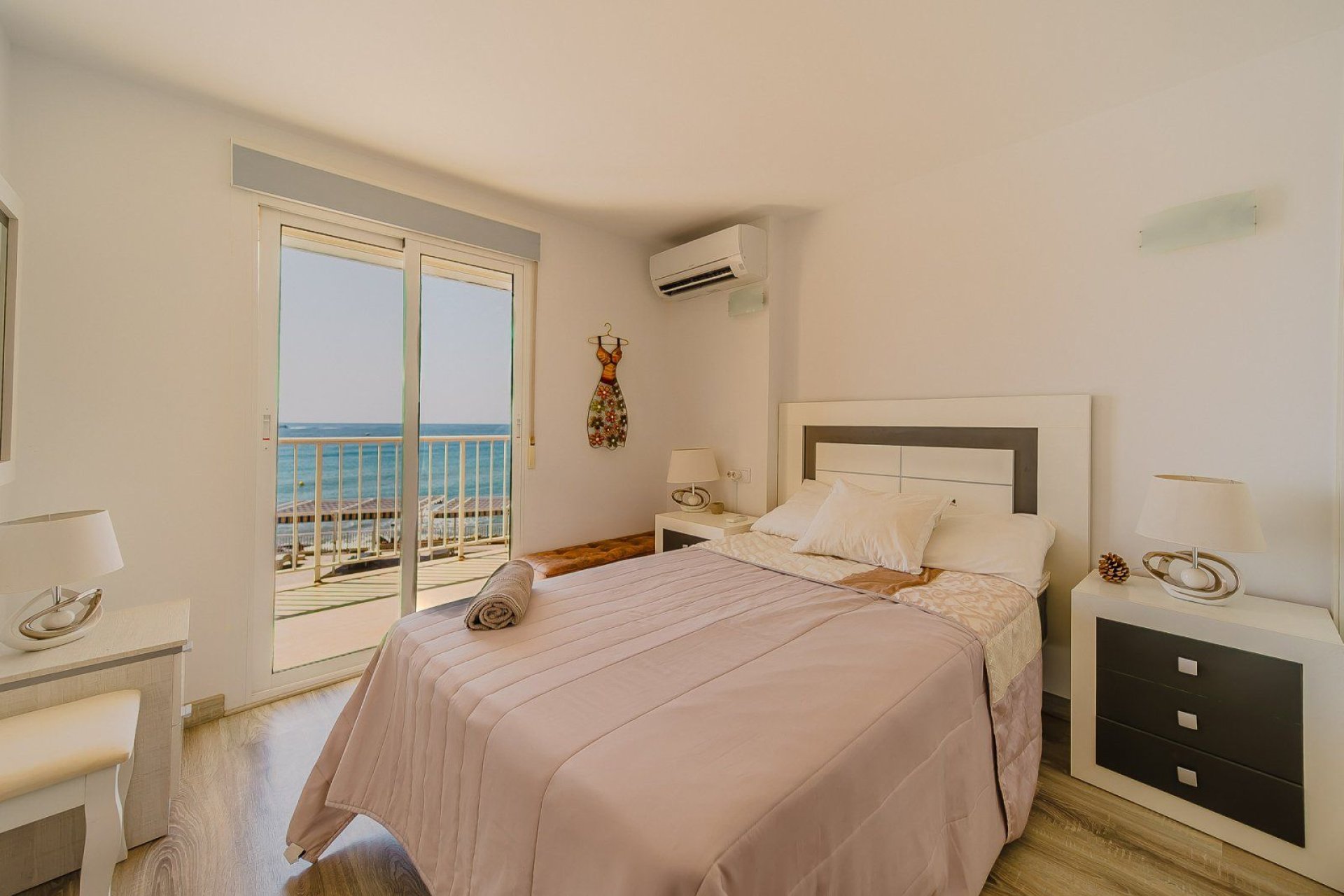 Resale - Apartment -
Torrevieja - Playa del cura