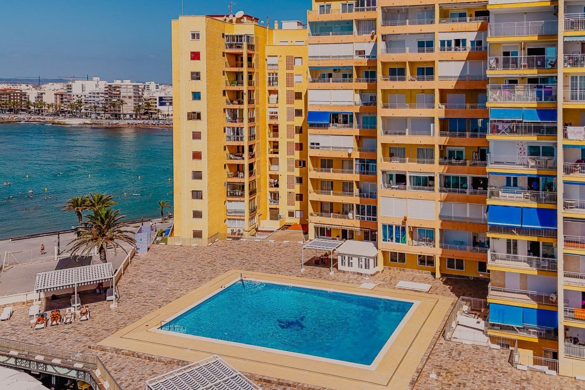 Resale - Apartment -
Torrevieja - Playa del cura