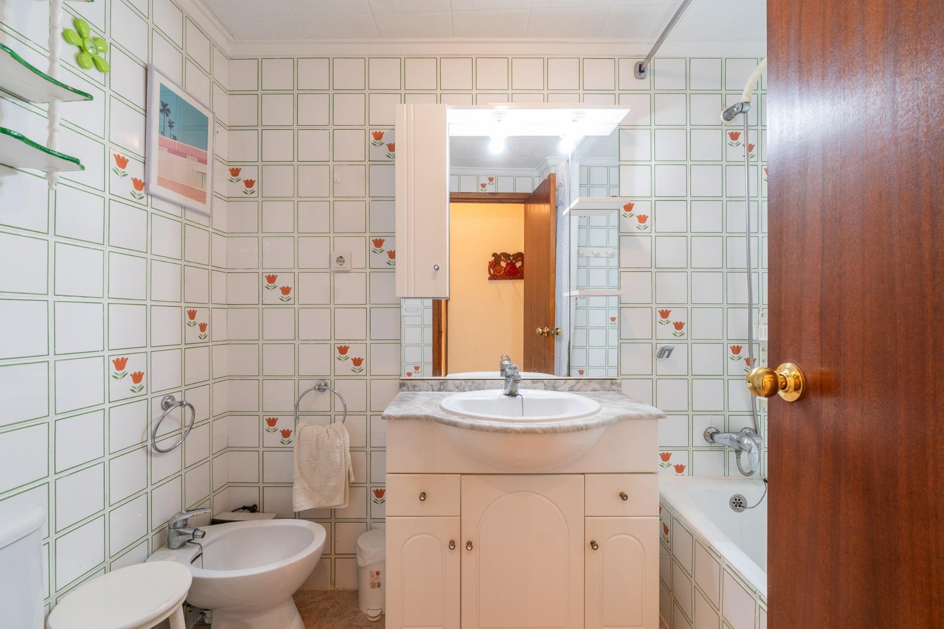 Resale - Apartment -
Torrevieja - Playa del cura