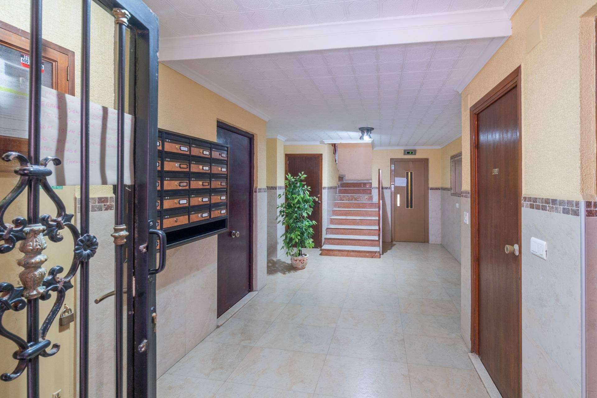 Resale - Apartment -
Torrevieja - Playa del cura