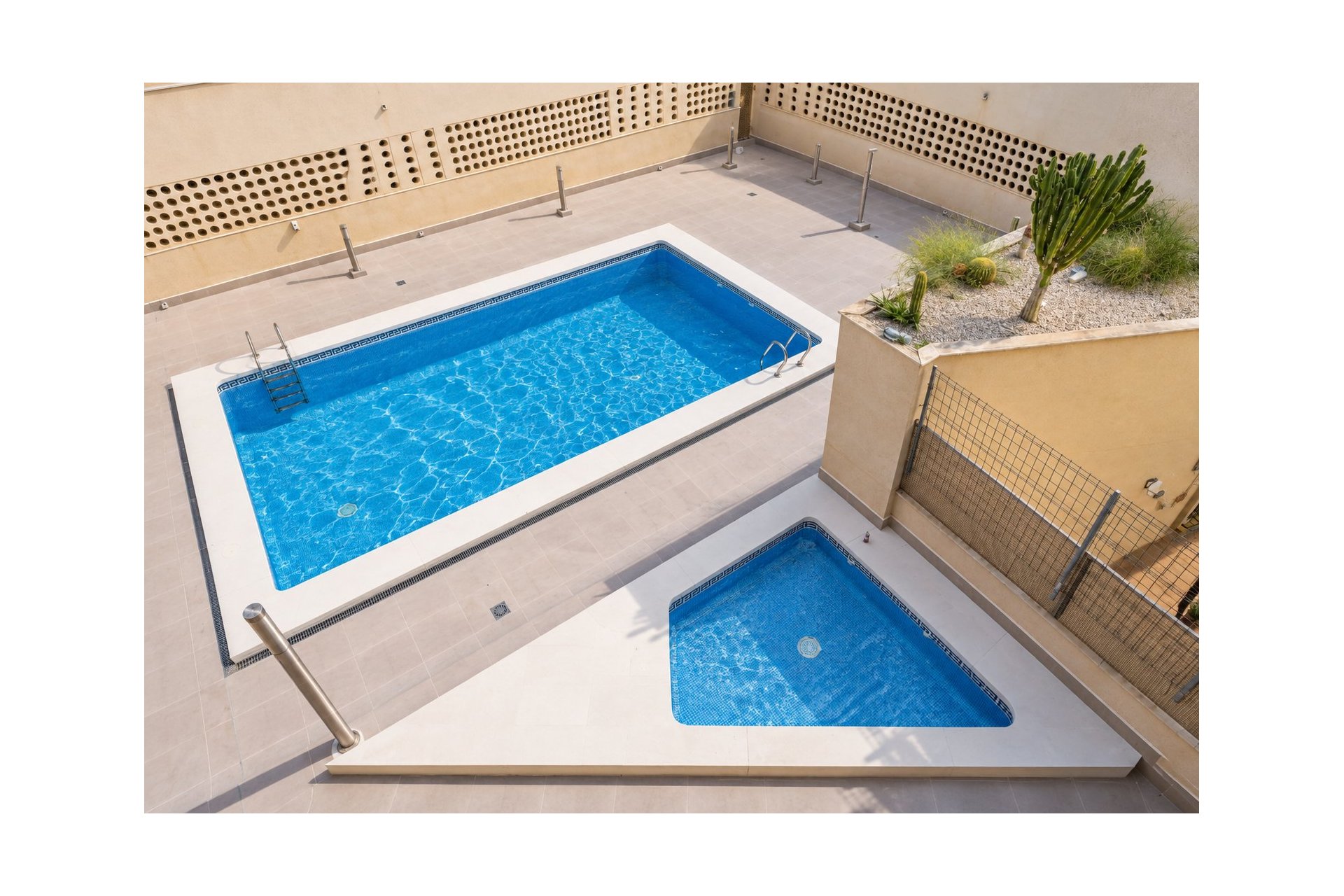Resale - Apartment -
Torrevieja - Playa del Cura