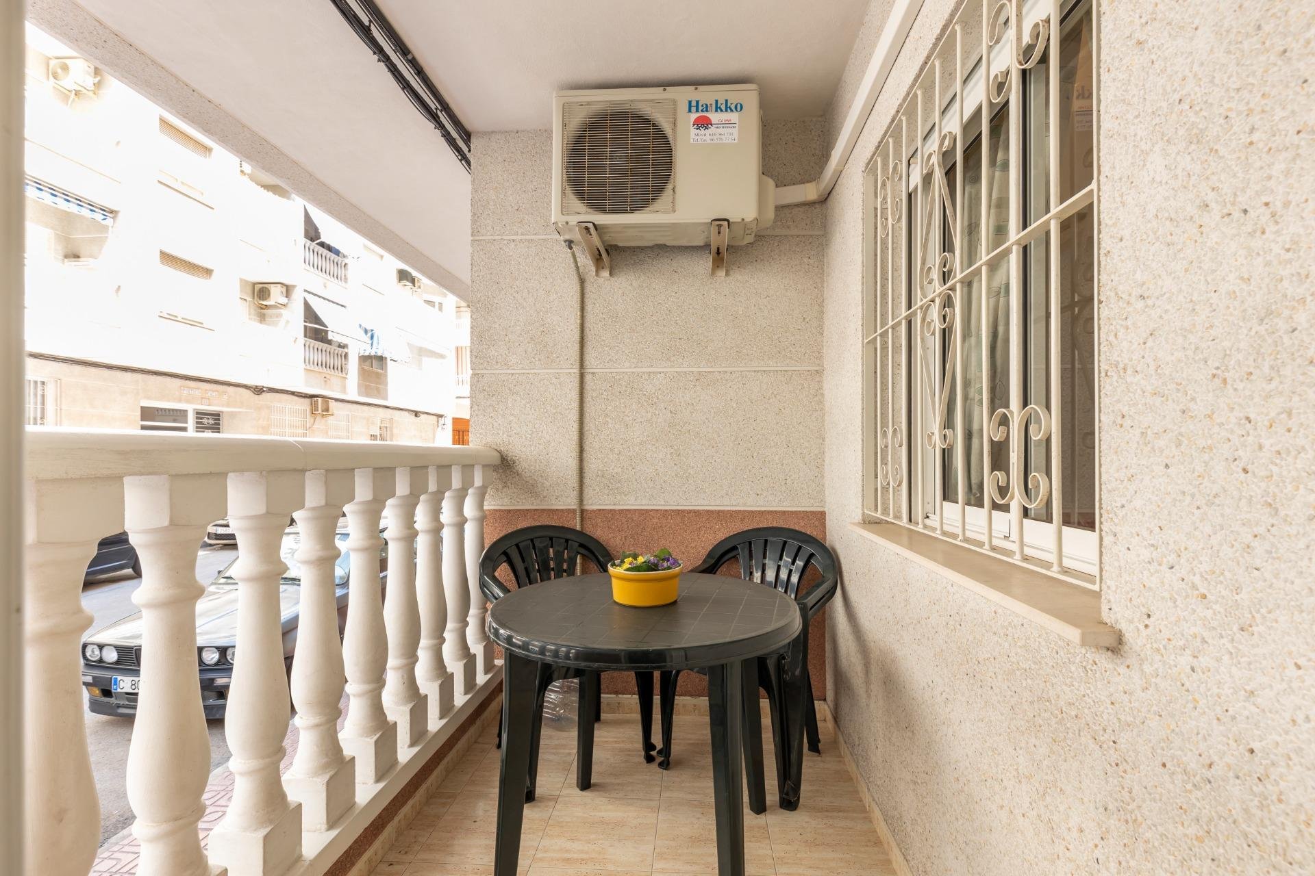 Resale - Apartment -
Torrevieja - Playa del Cura