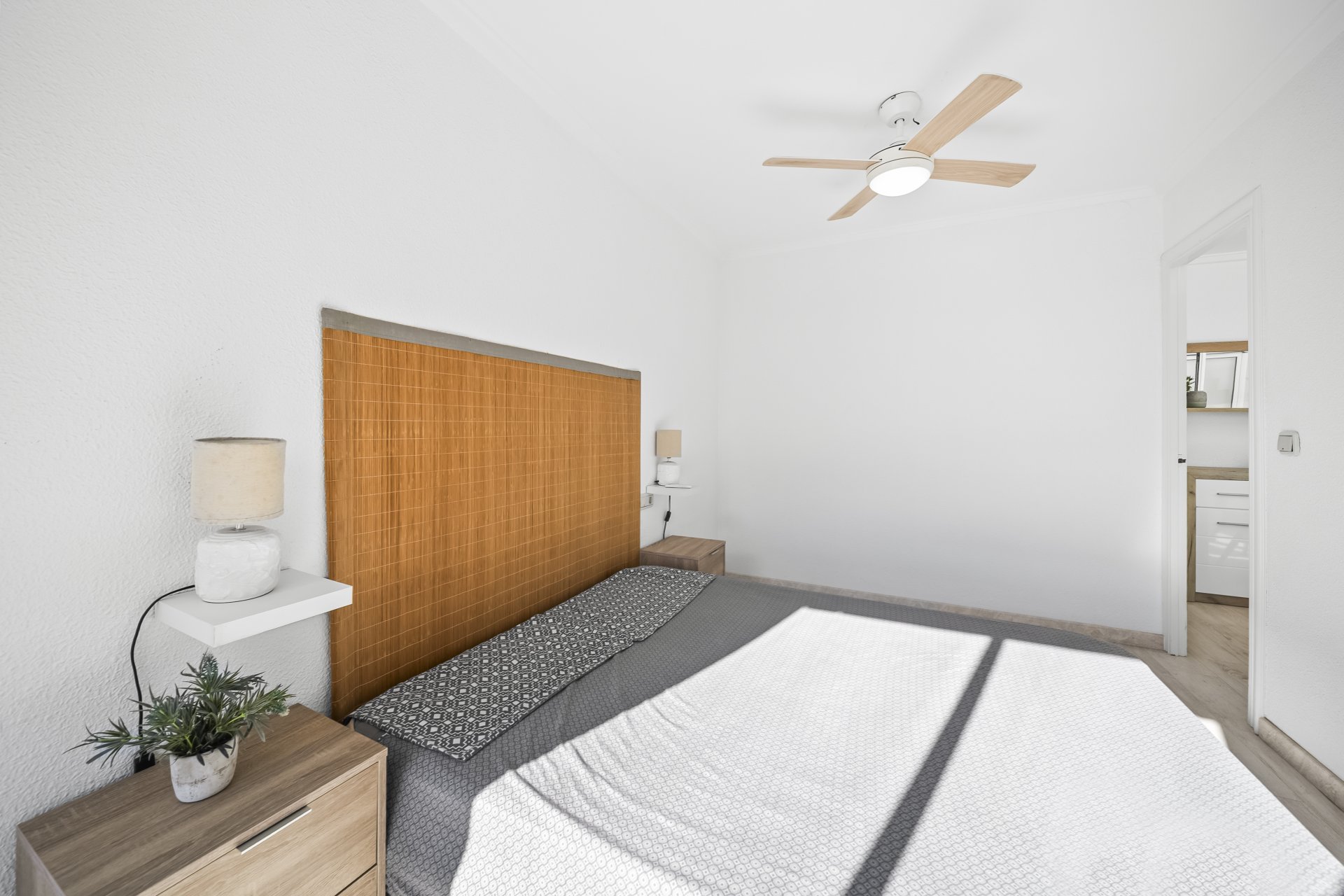 Resale - Apartment -
Torrevieja - Puerto