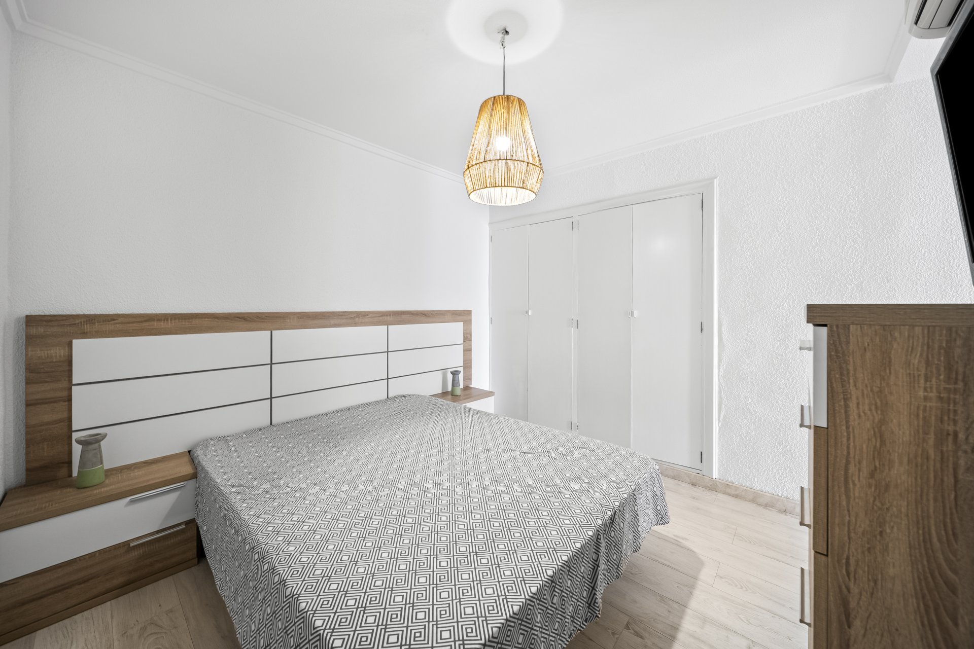 Resale - Apartment -
Torrevieja - Puerto