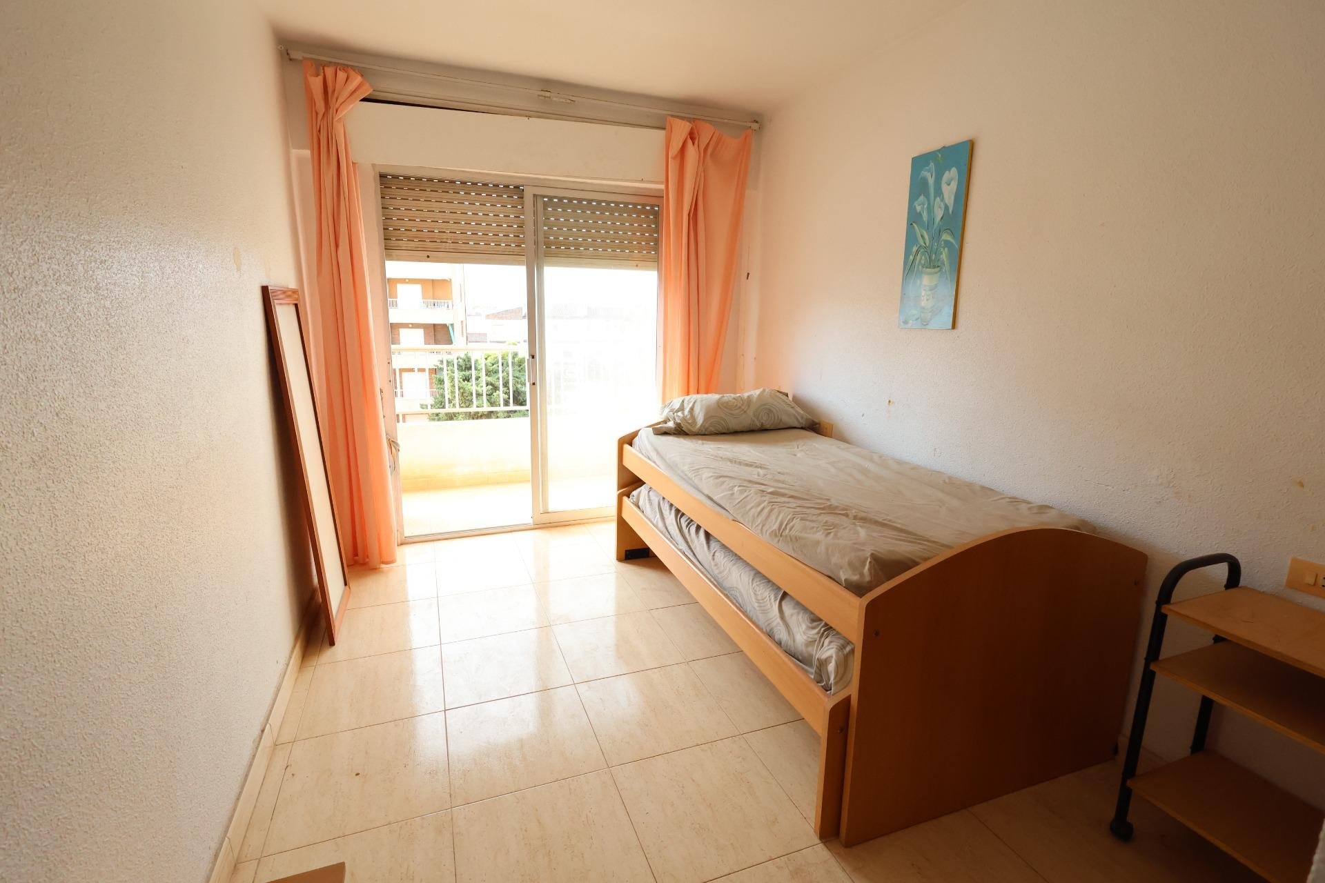 Resale - Apartment -
Torrevieja - Punta Prima