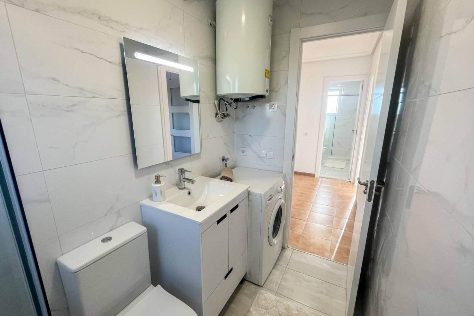 Resale - Apartment -
Torrevieja - Punta Prima