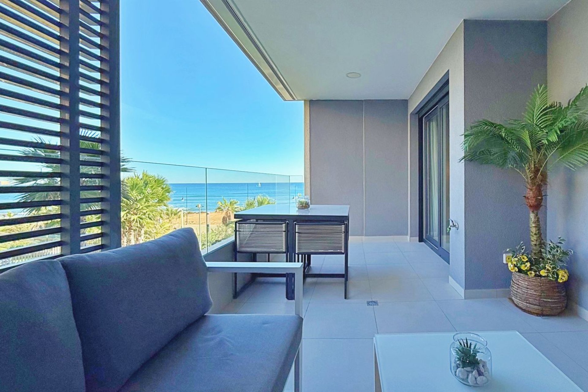 Resale - Apartment -
Torrevieja - Punta Prima