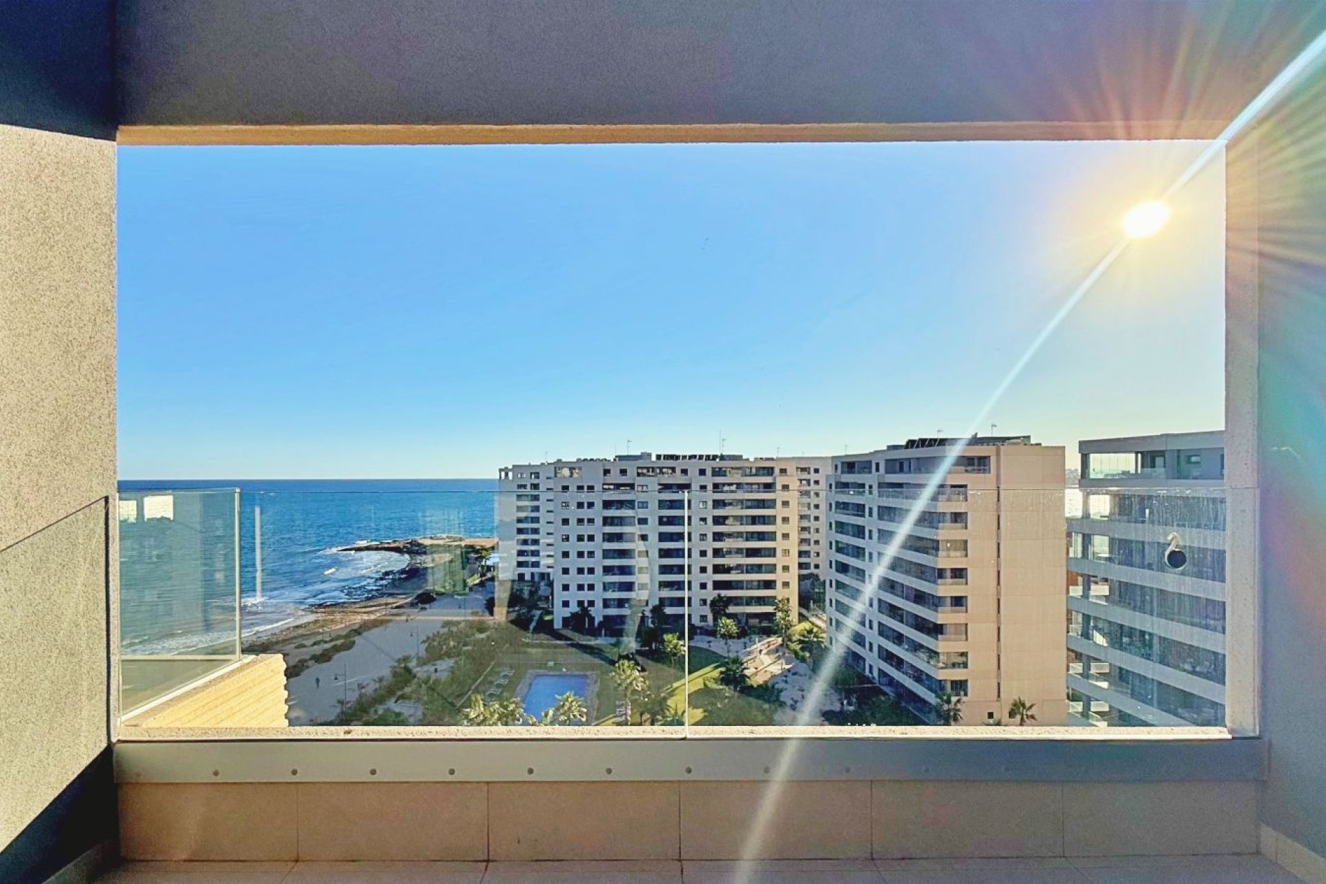 Resale - Apartment -
Torrevieja - Punta Prima