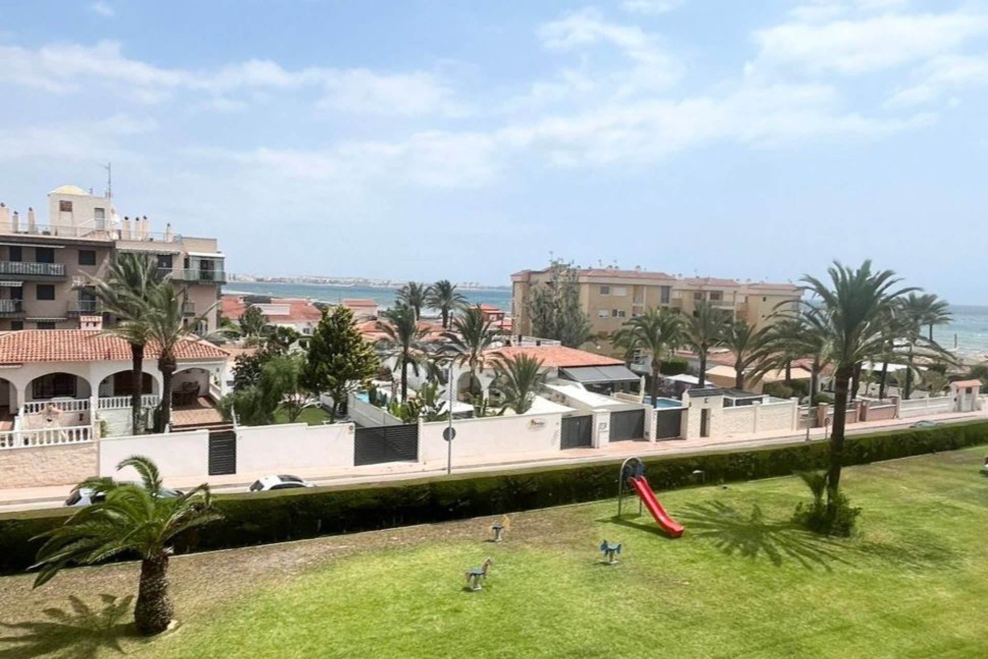 Resale - Apartment -
Torrevieja - Punta Prima