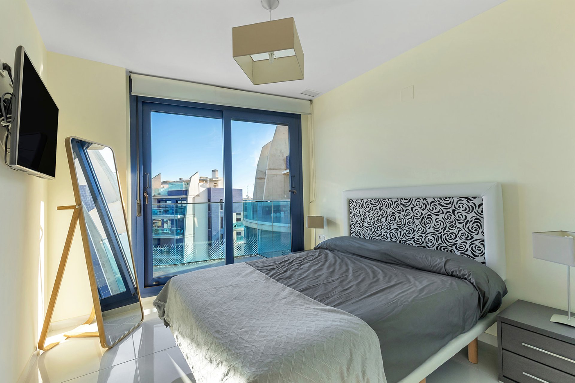 Resale - Apartment -
Torrevieja - Punta Prima