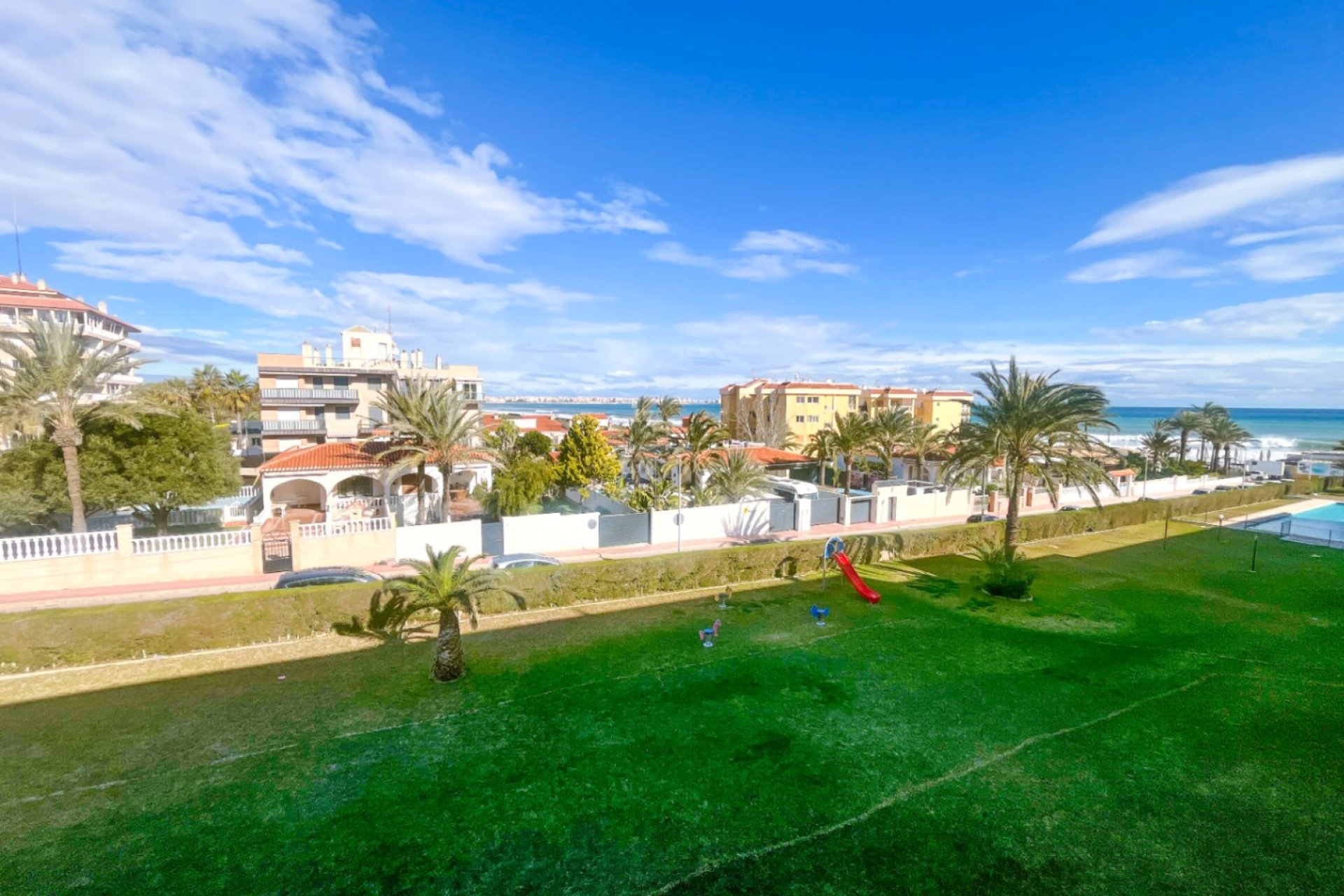Resale - Apartment -
Torrevieja - Punta Prima