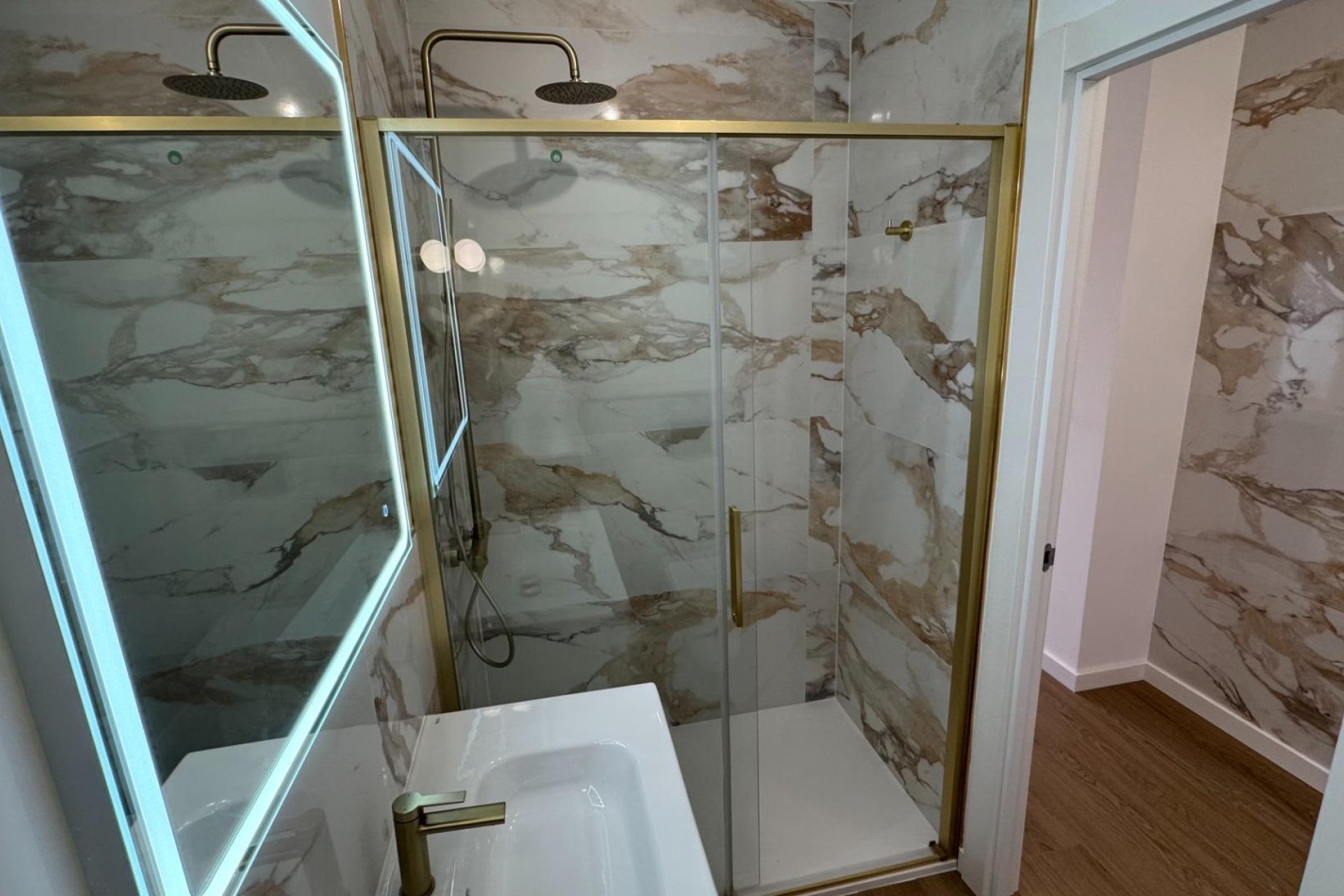 Resale - Apartment -
Torrevieja - Punta prima