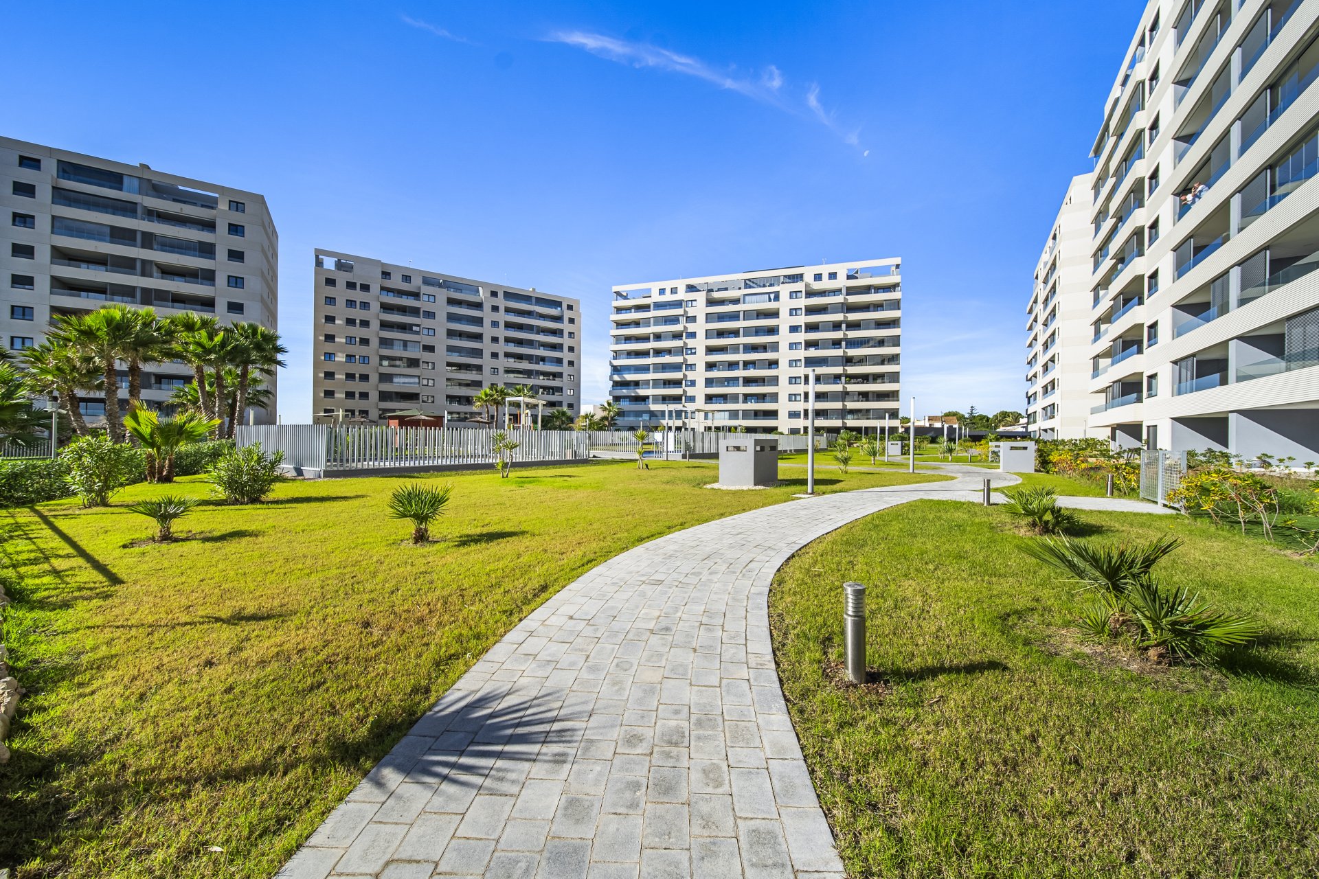 Resale - Apartment -
Torrevieja - Punta prima