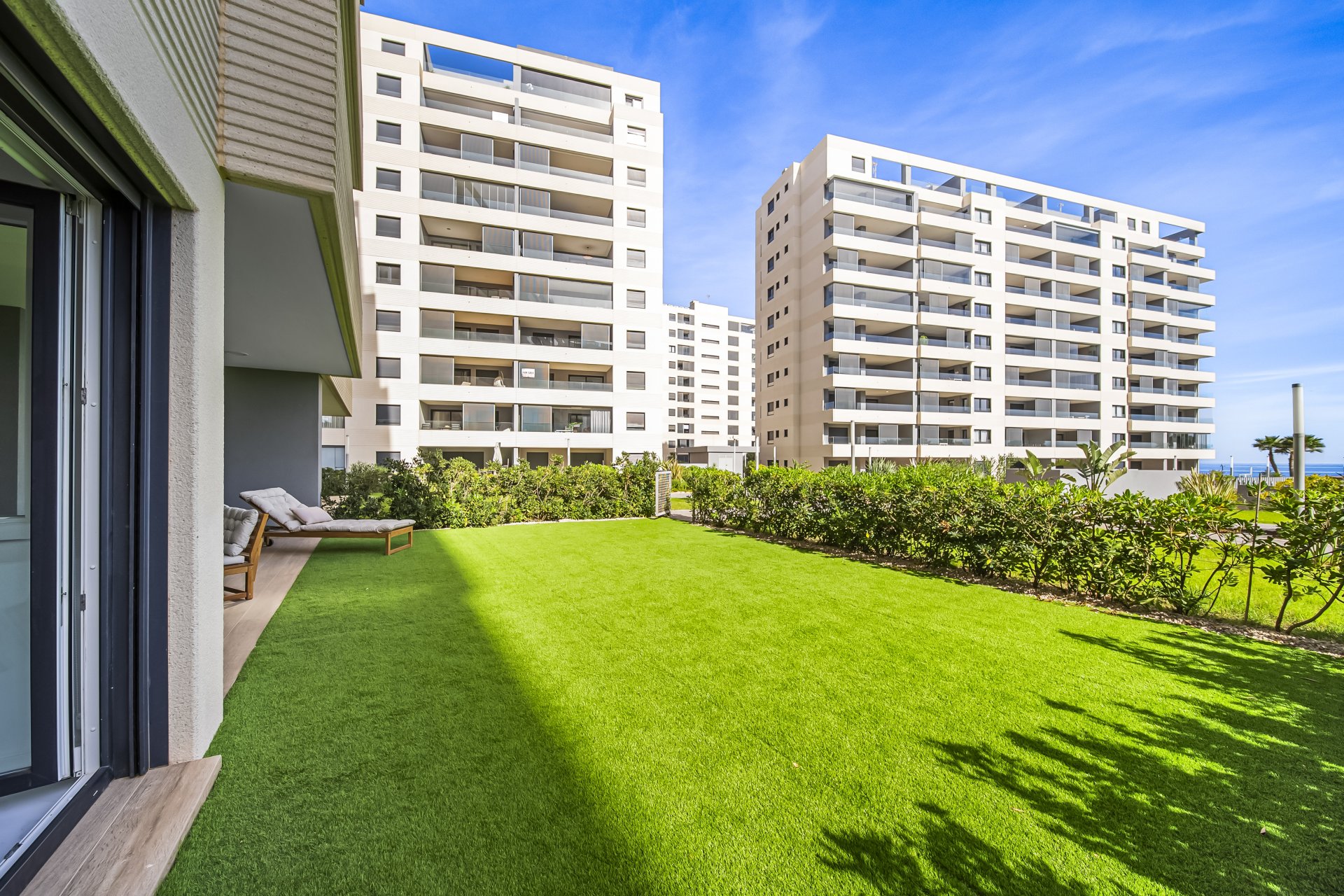 Resale - Apartment -
Torrevieja - Punta prima