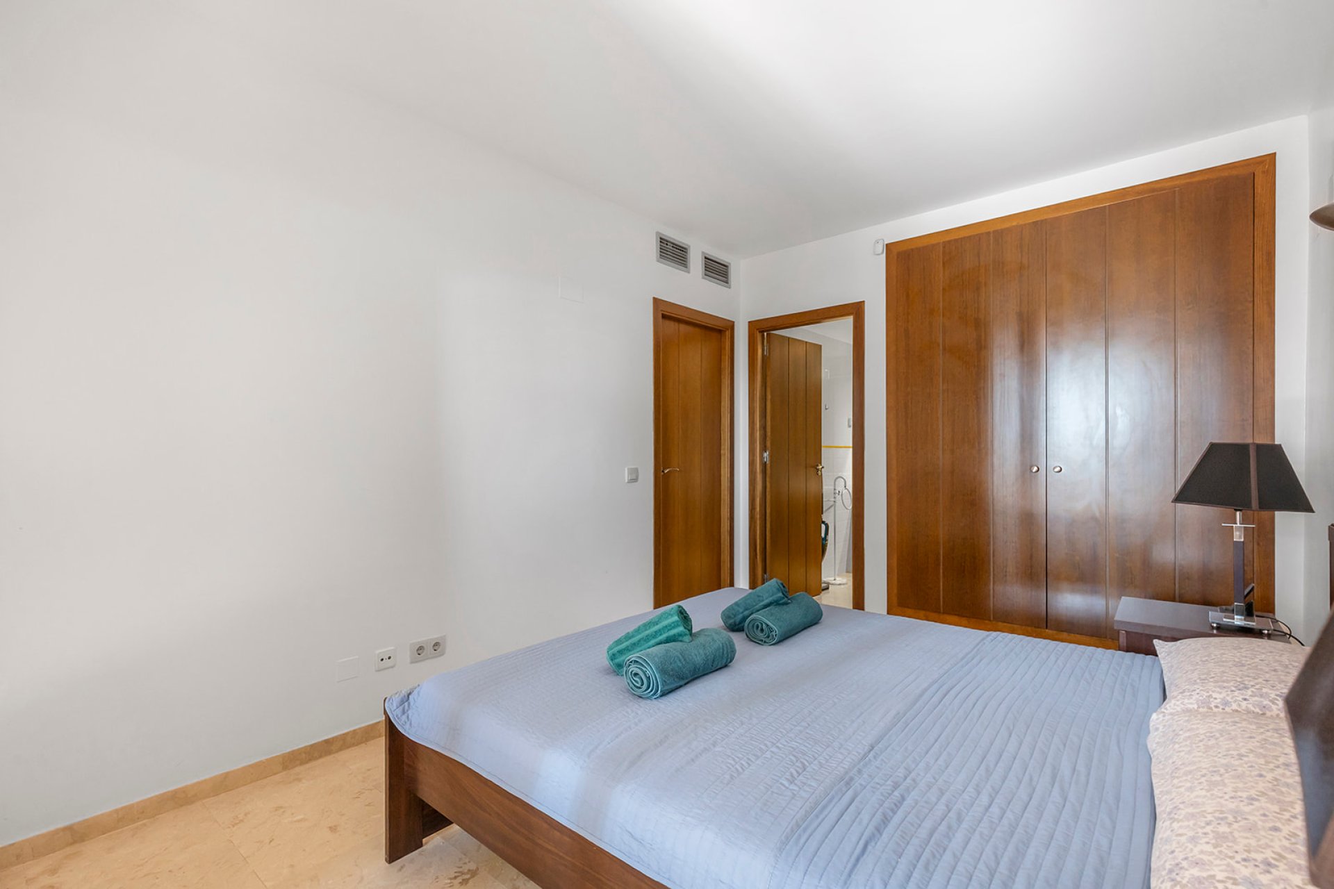 Resale - Apartment -
Torrevieja - Punta Prima